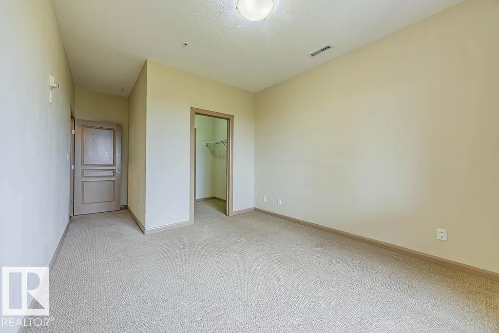 501 Palisades Way