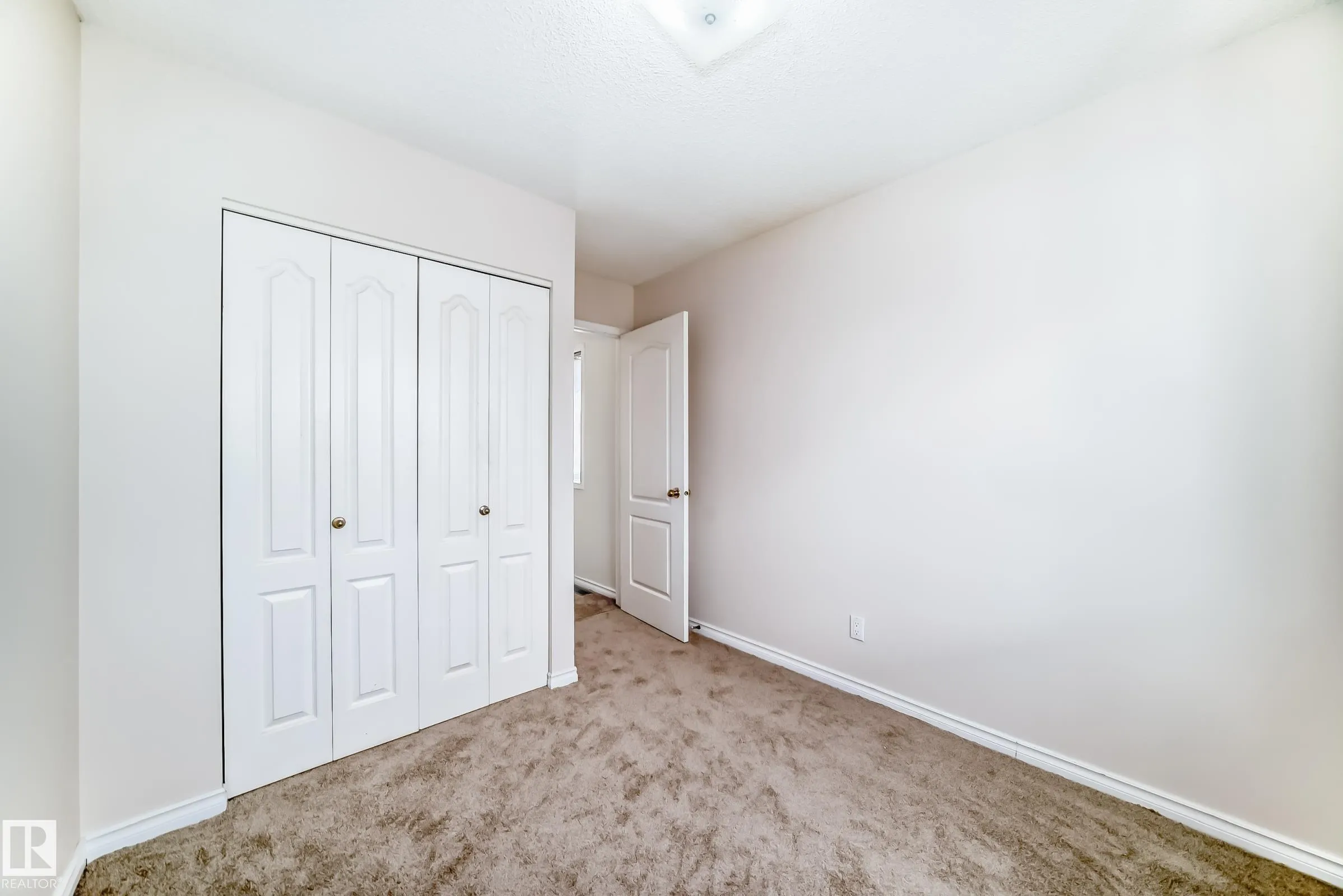 1033 YOUVILLE Drive