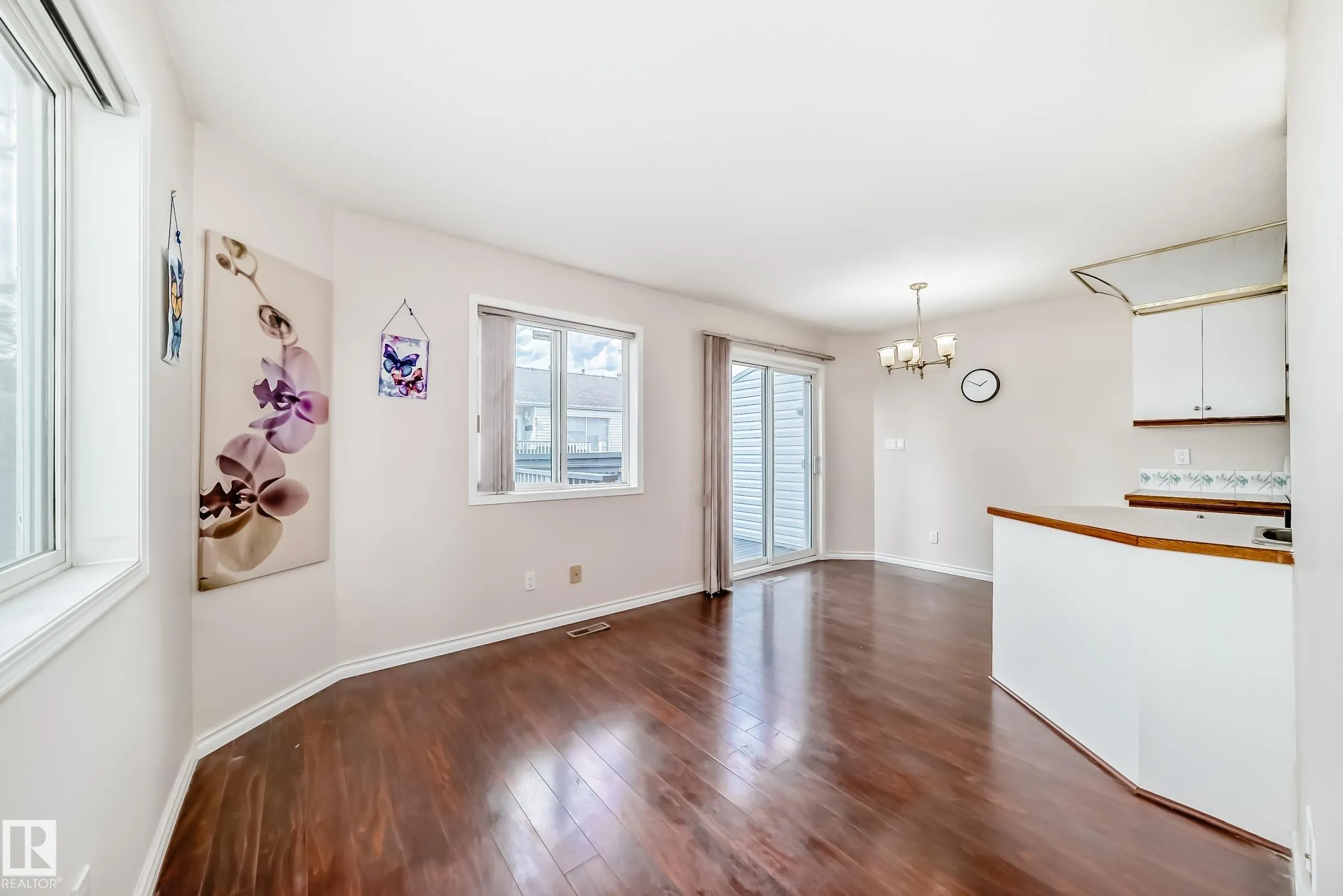 1033 YOUVILLE Drive