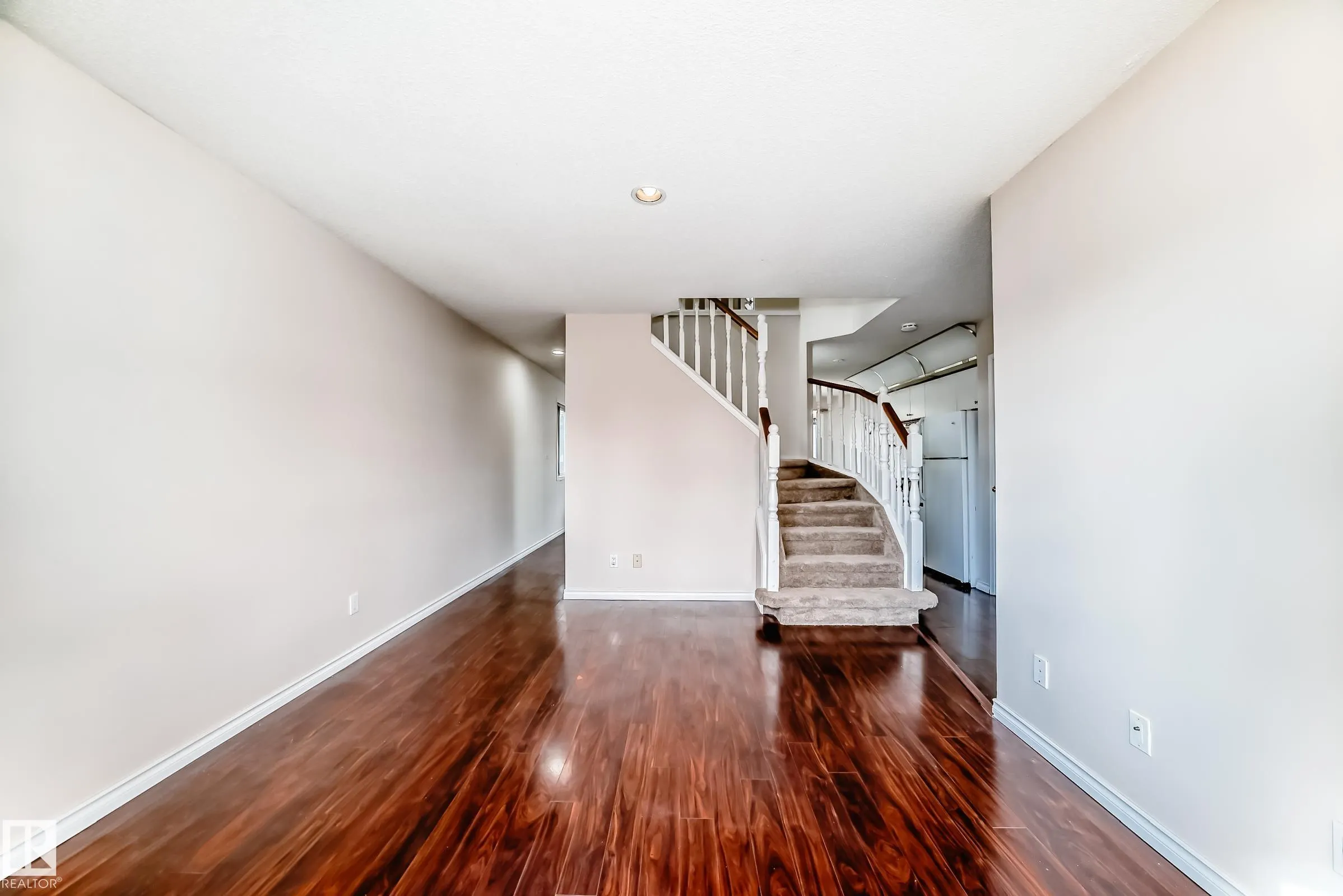 1033 YOUVILLE Drive
