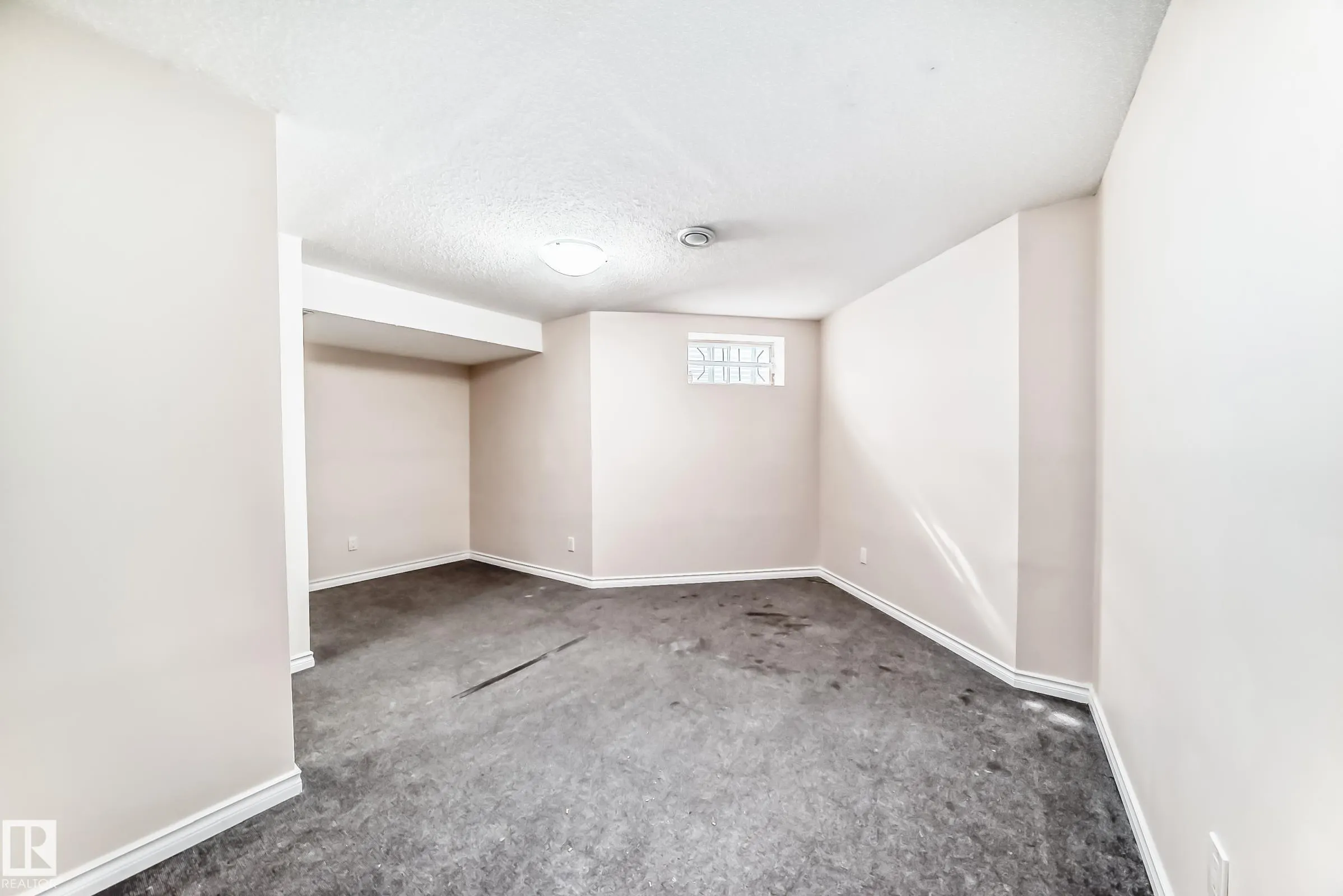 1033 YOUVILLE Drive