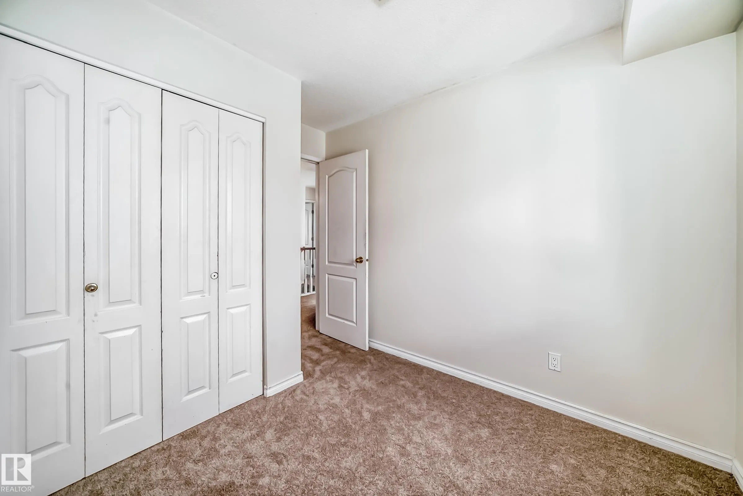 1033 YOUVILLE Drive