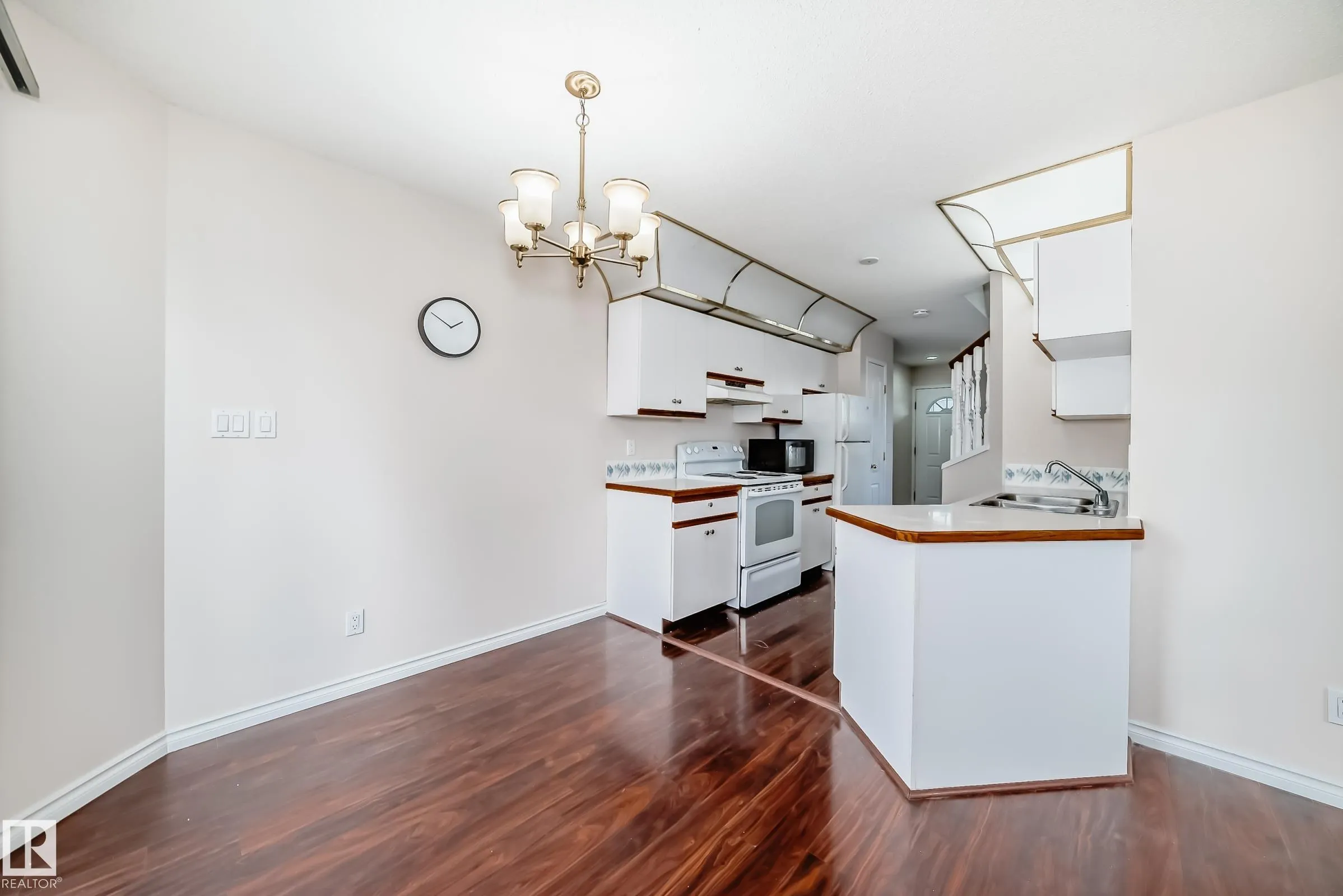 1033 YOUVILLE Drive