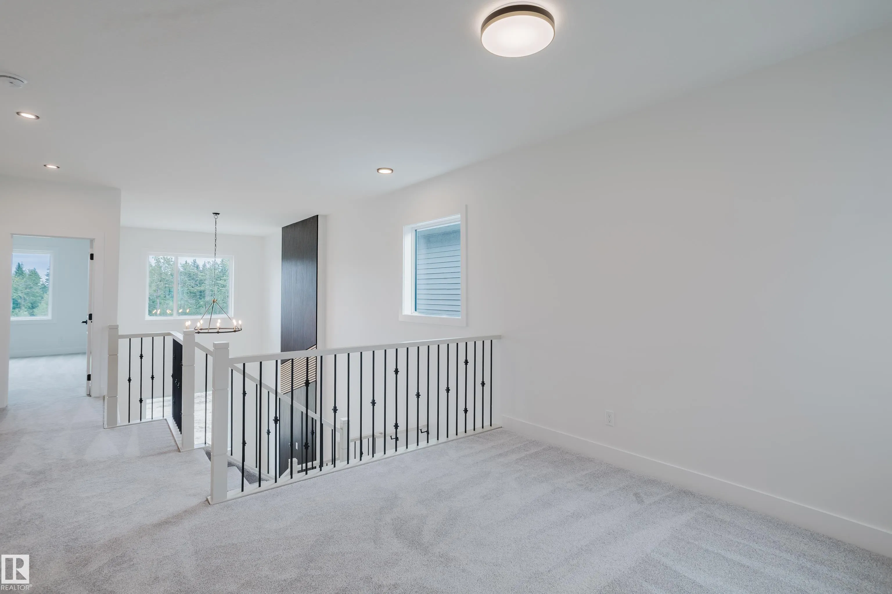 53 RENWYCK Place