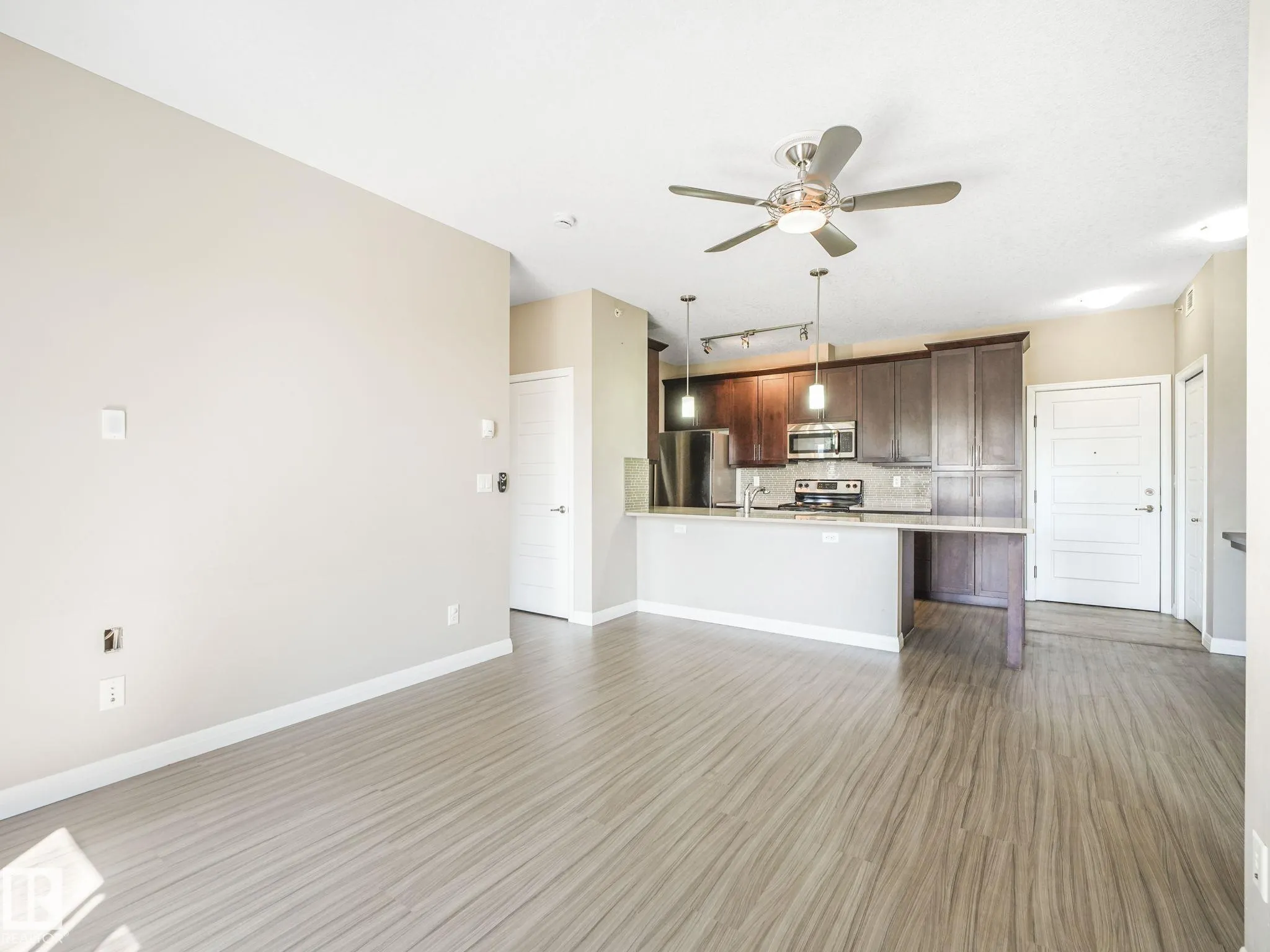 2588 Anderson Way