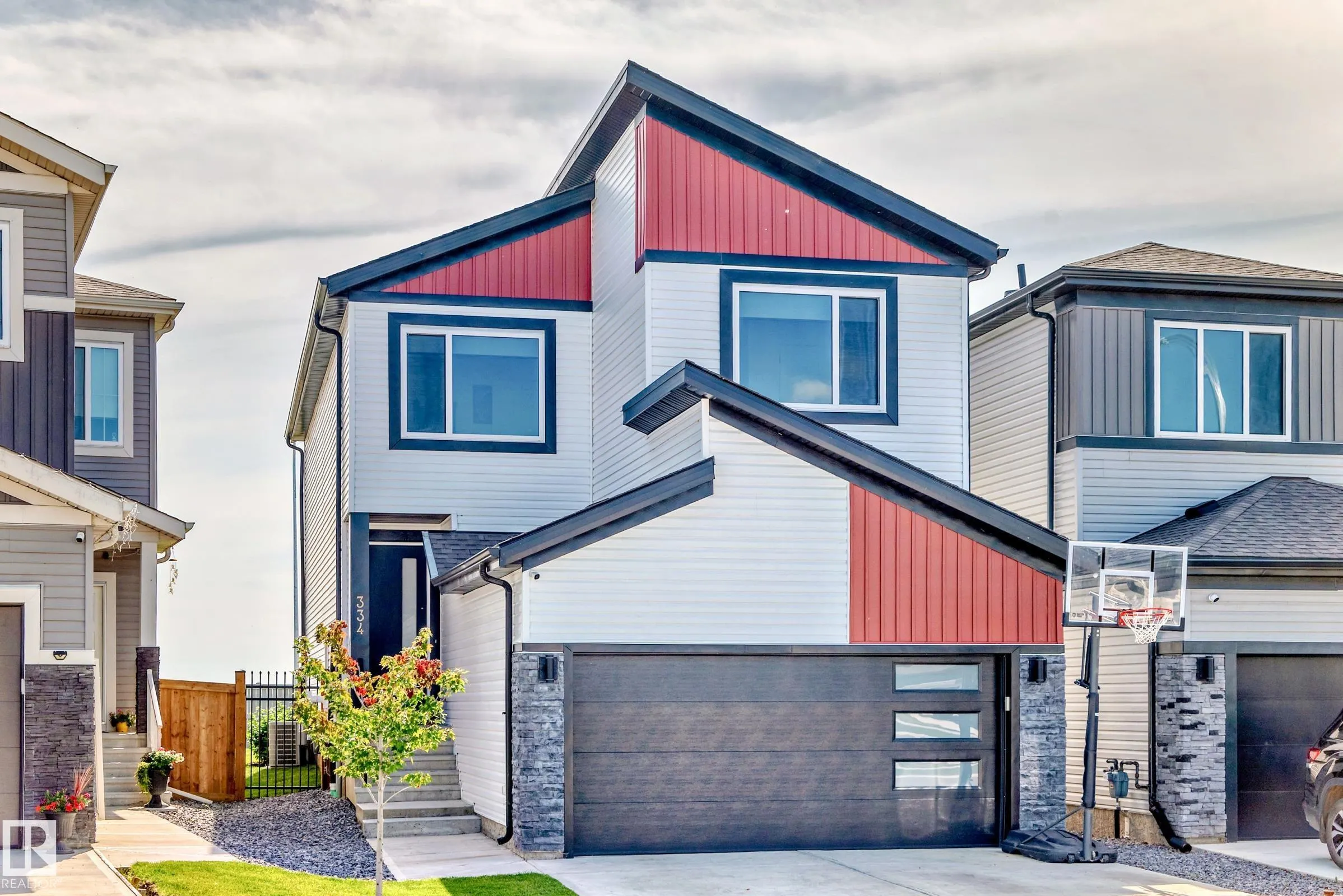 334 MEADOWVIEW Drive