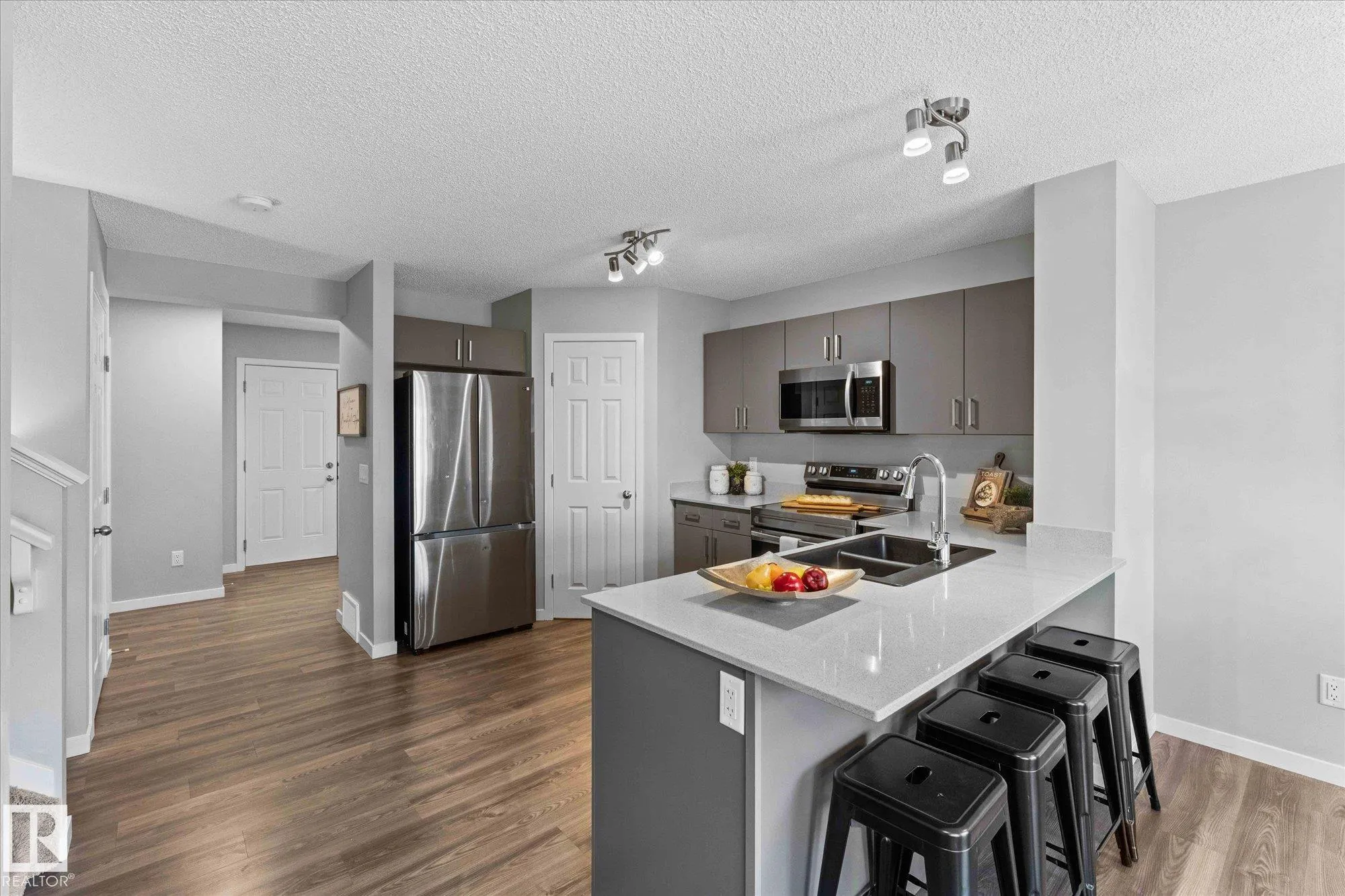 1321 SOUTH CREEK Link