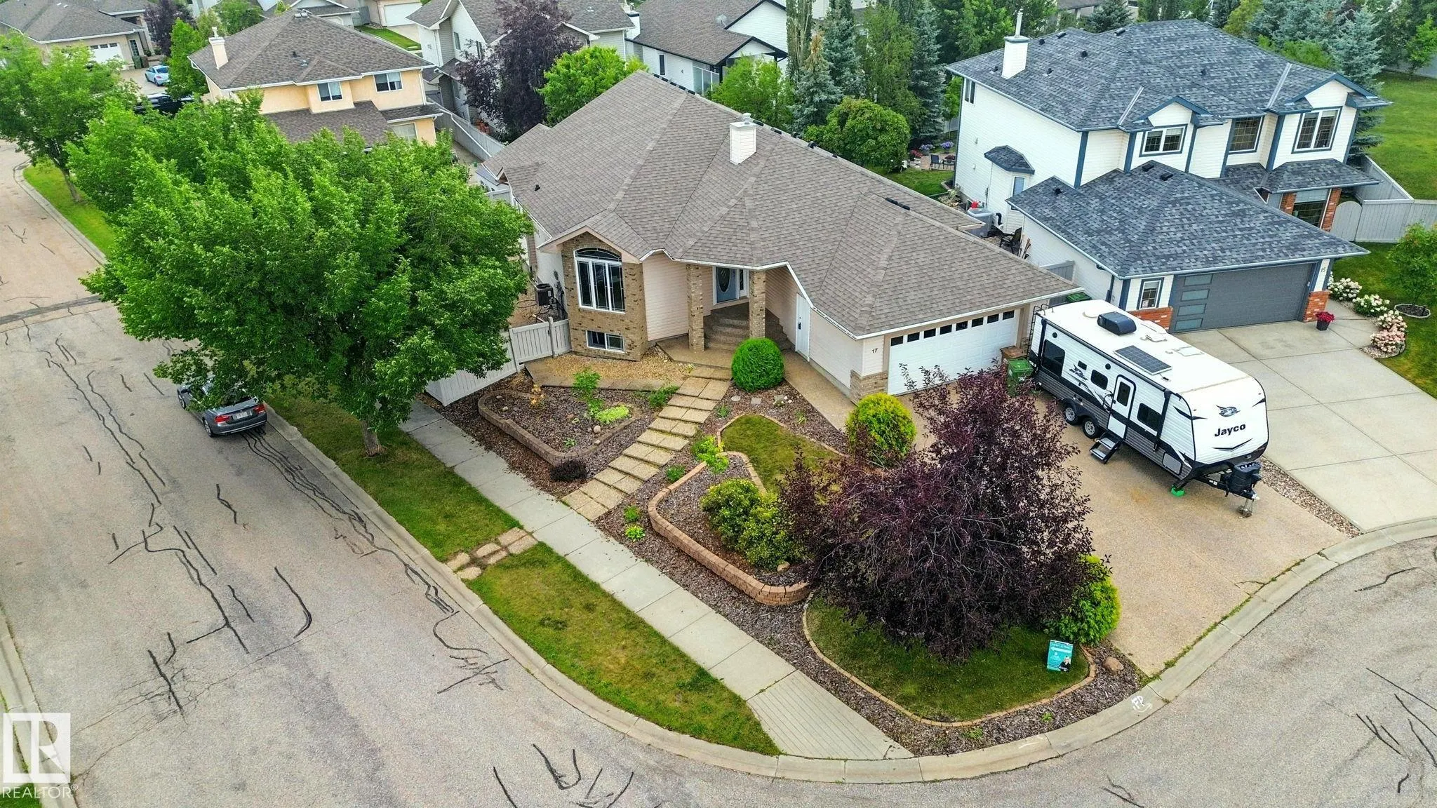 17 KENDALL Crescent