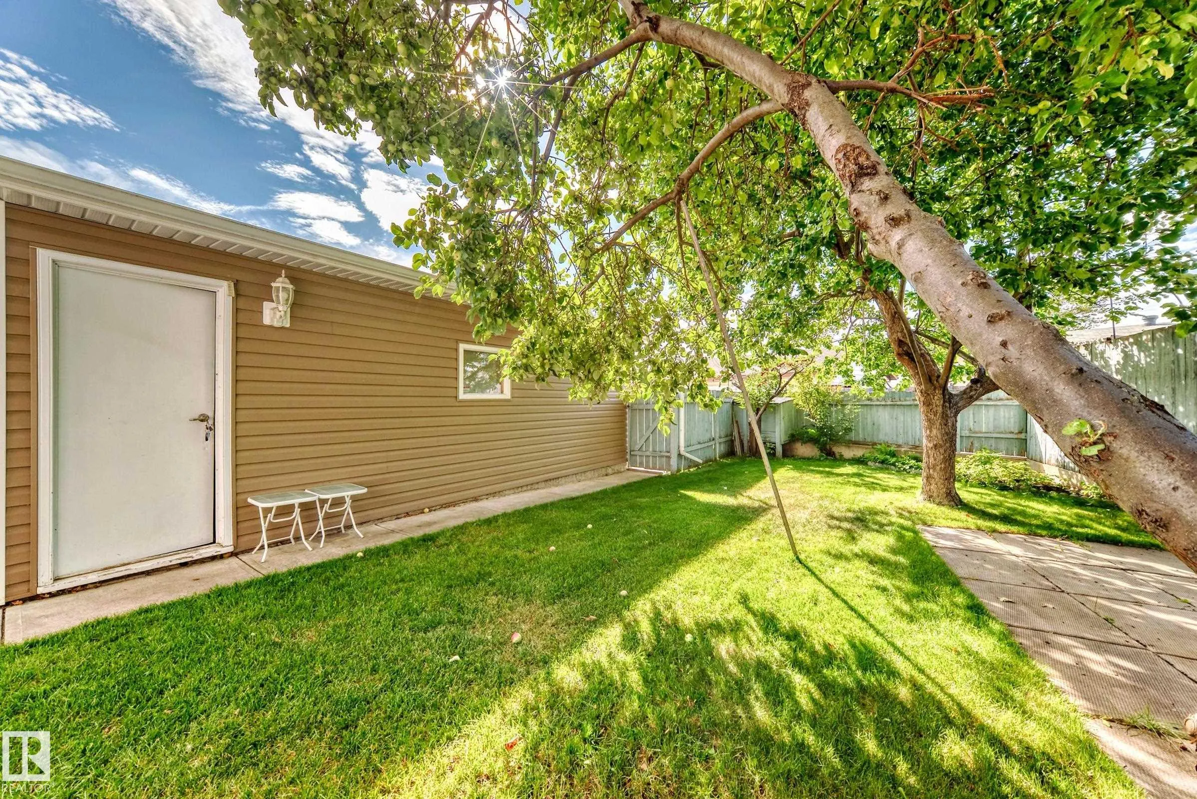 14608 29A Street