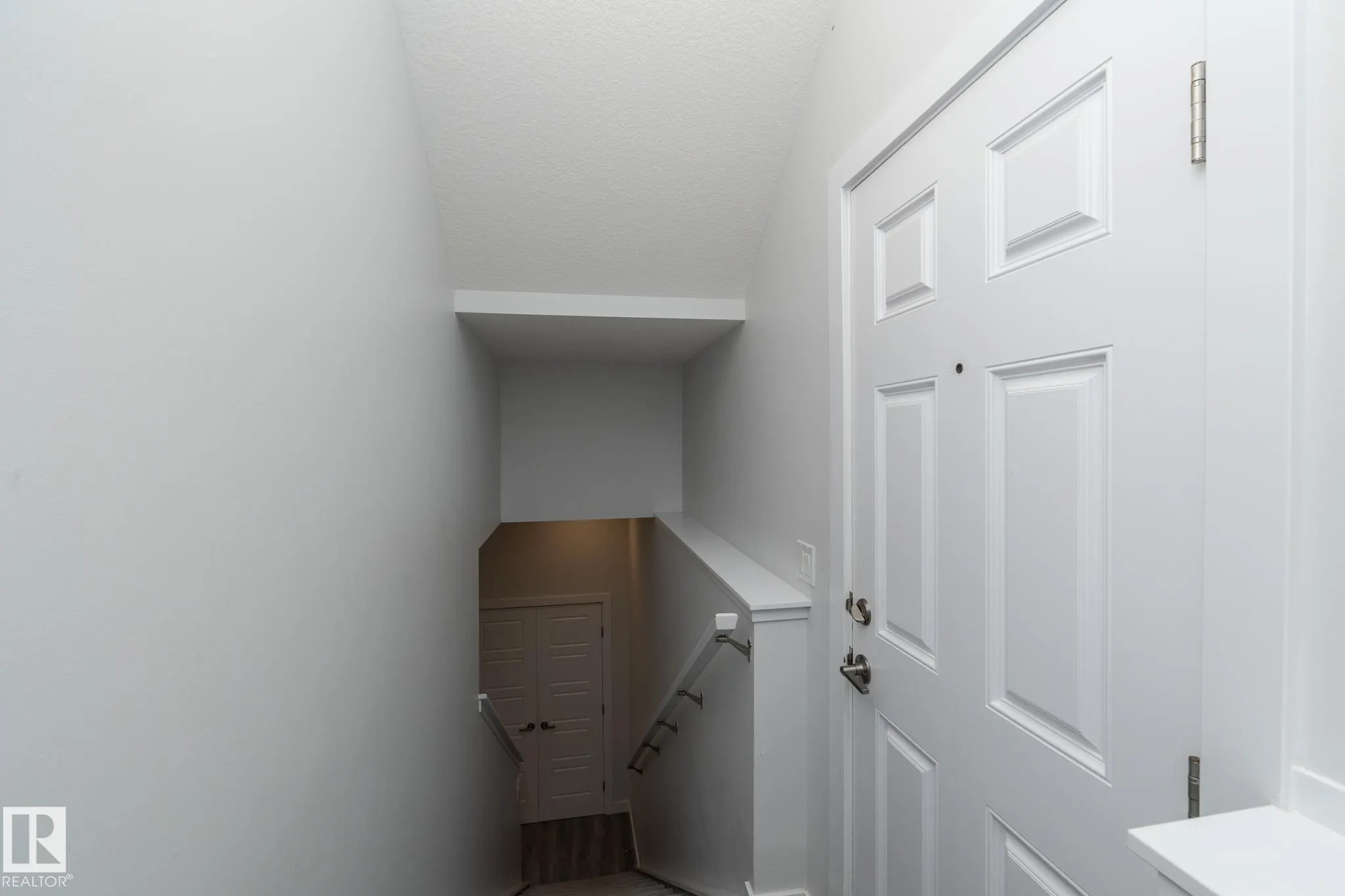 197 CHARLESWORTH Drive