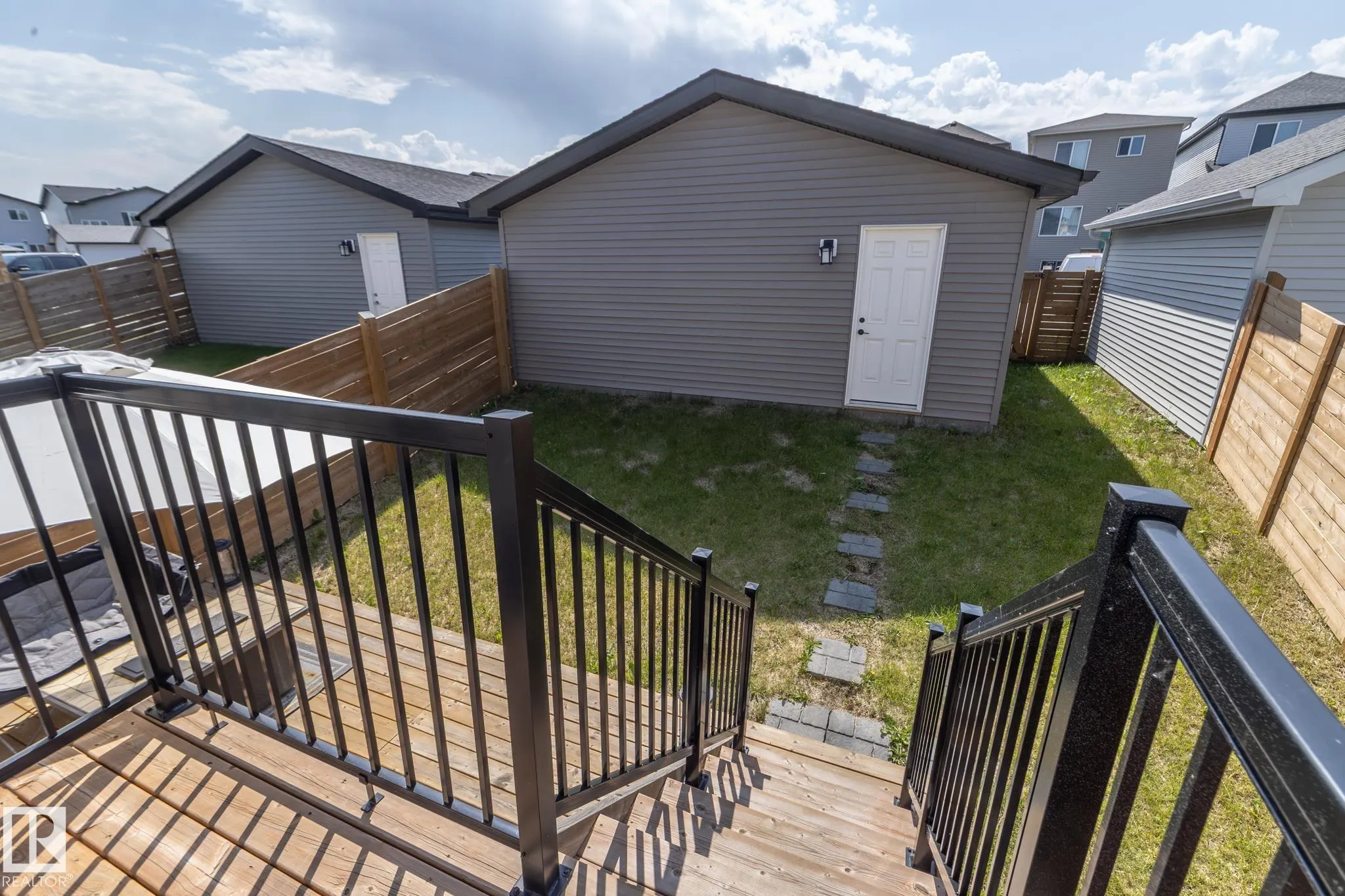 197 CHARLESWORTH Drive