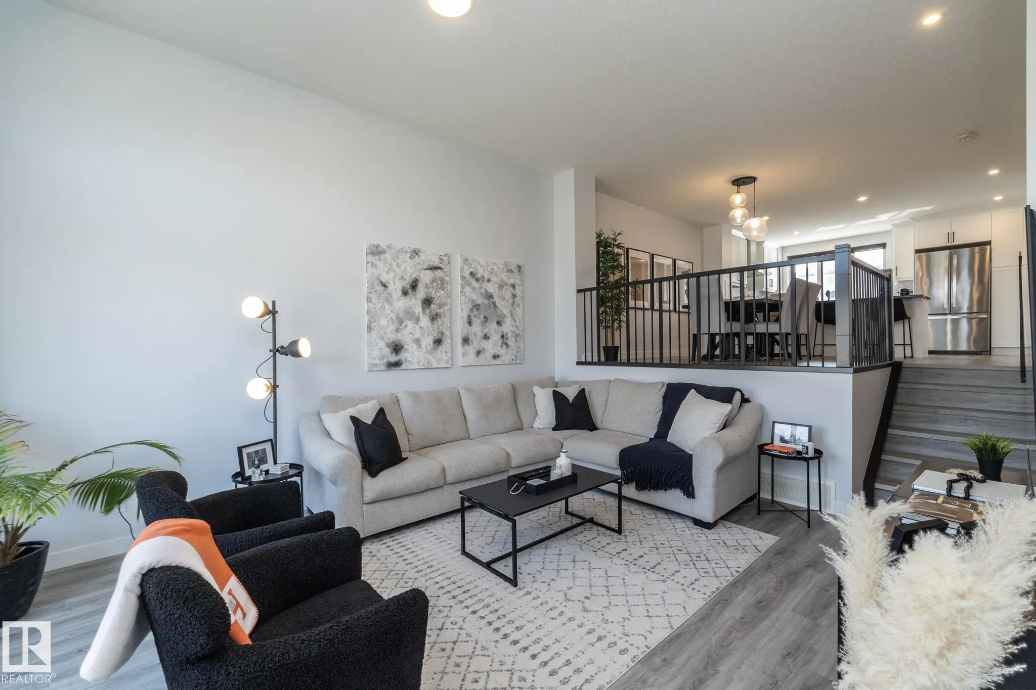 197 CHARLESWORTH Drive