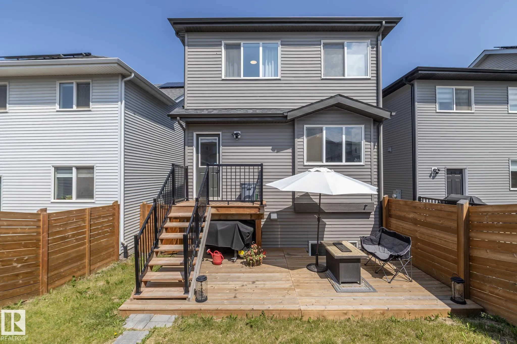 197 CHARLESWORTH Drive
