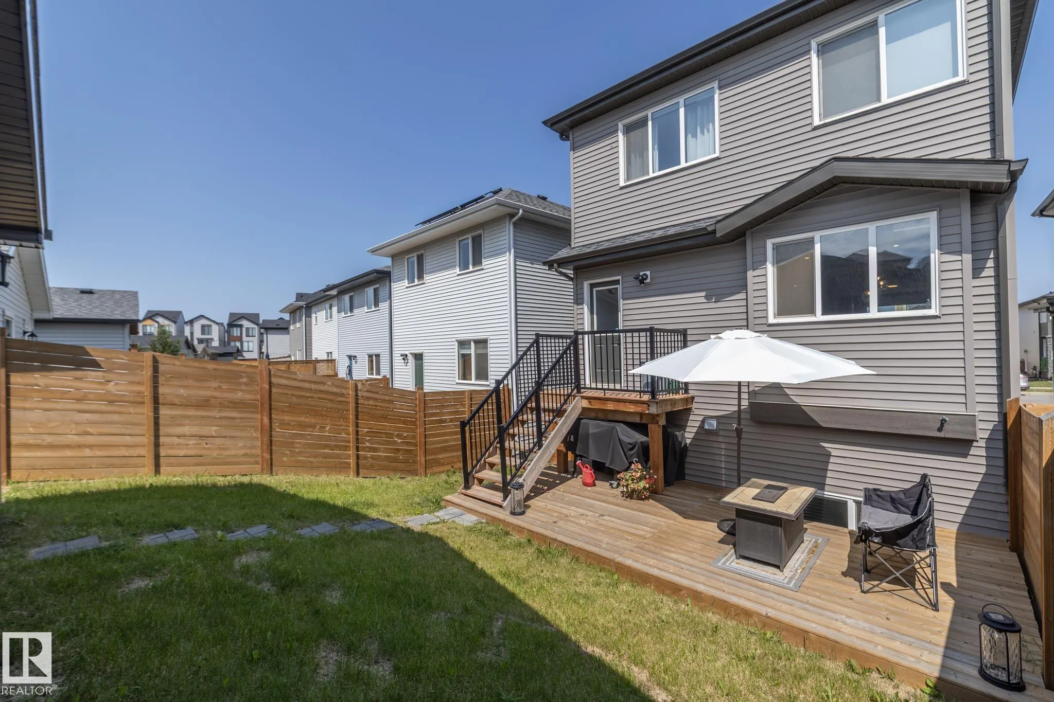 197 CHARLESWORTH Drive