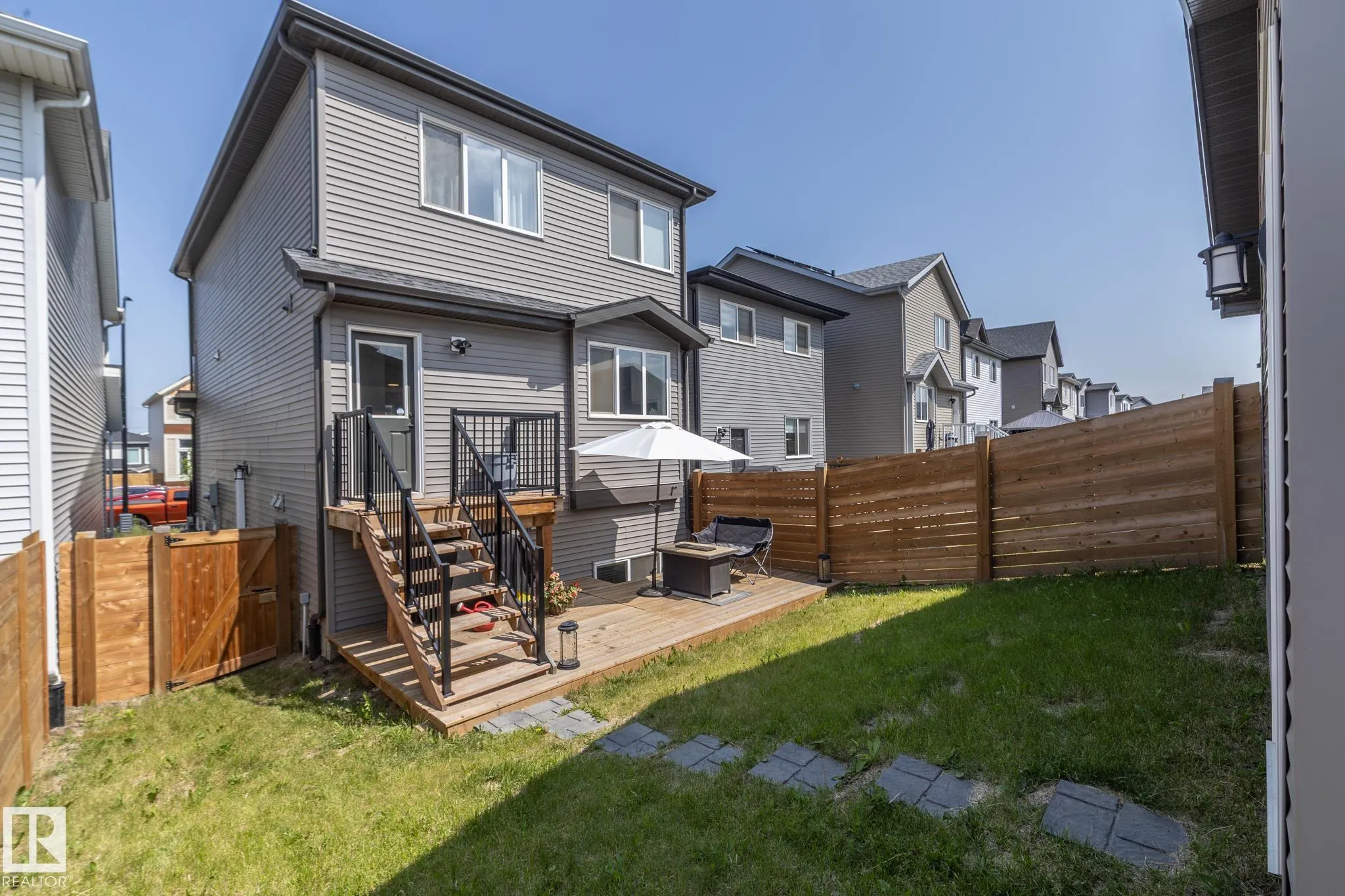 197 CHARLESWORTH Drive