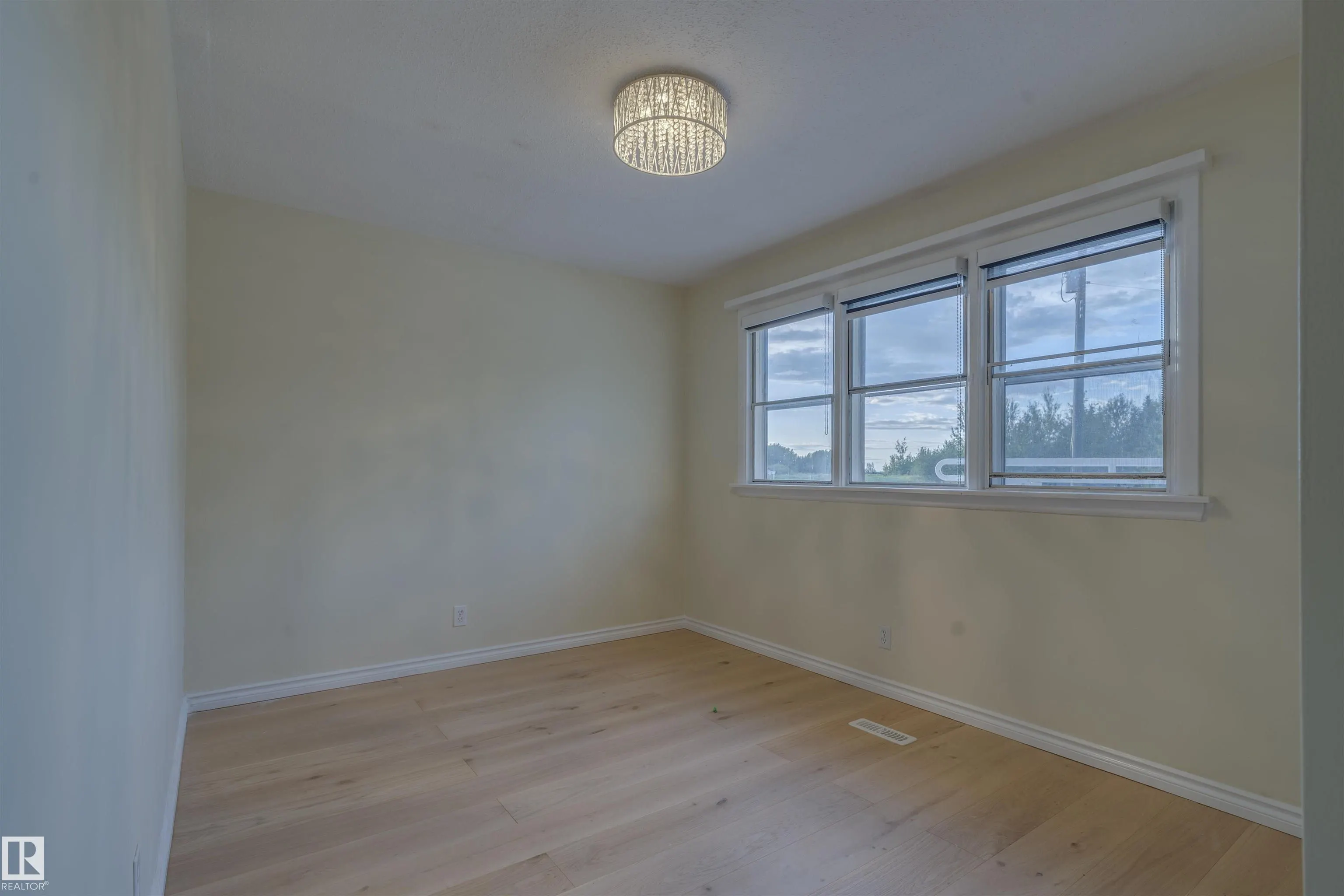 52028 Range Rd 231