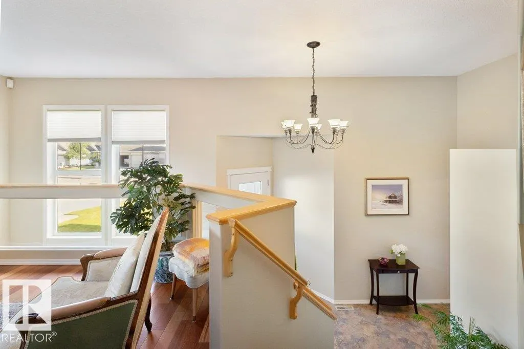 55 RIDGEHAVEN Crescent
