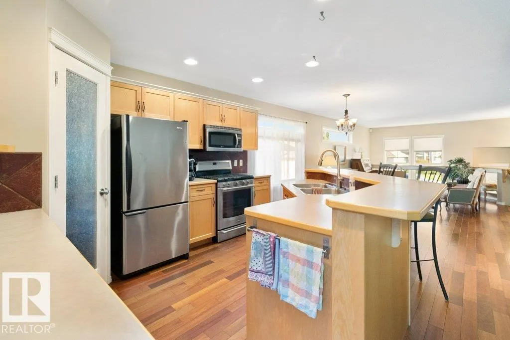 55 RIDGEHAVEN Crescent