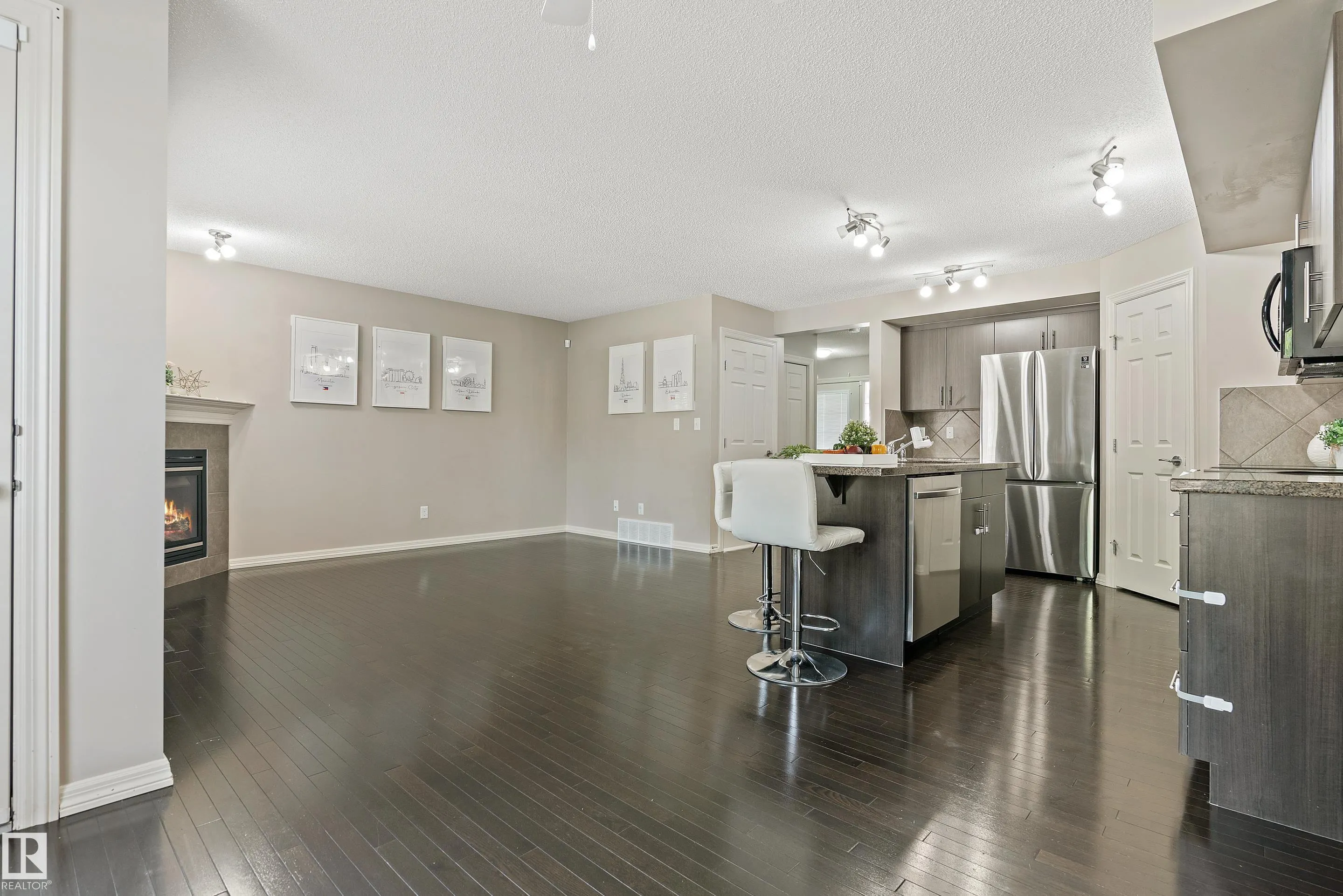 1301 CUNNINGHAM Drive