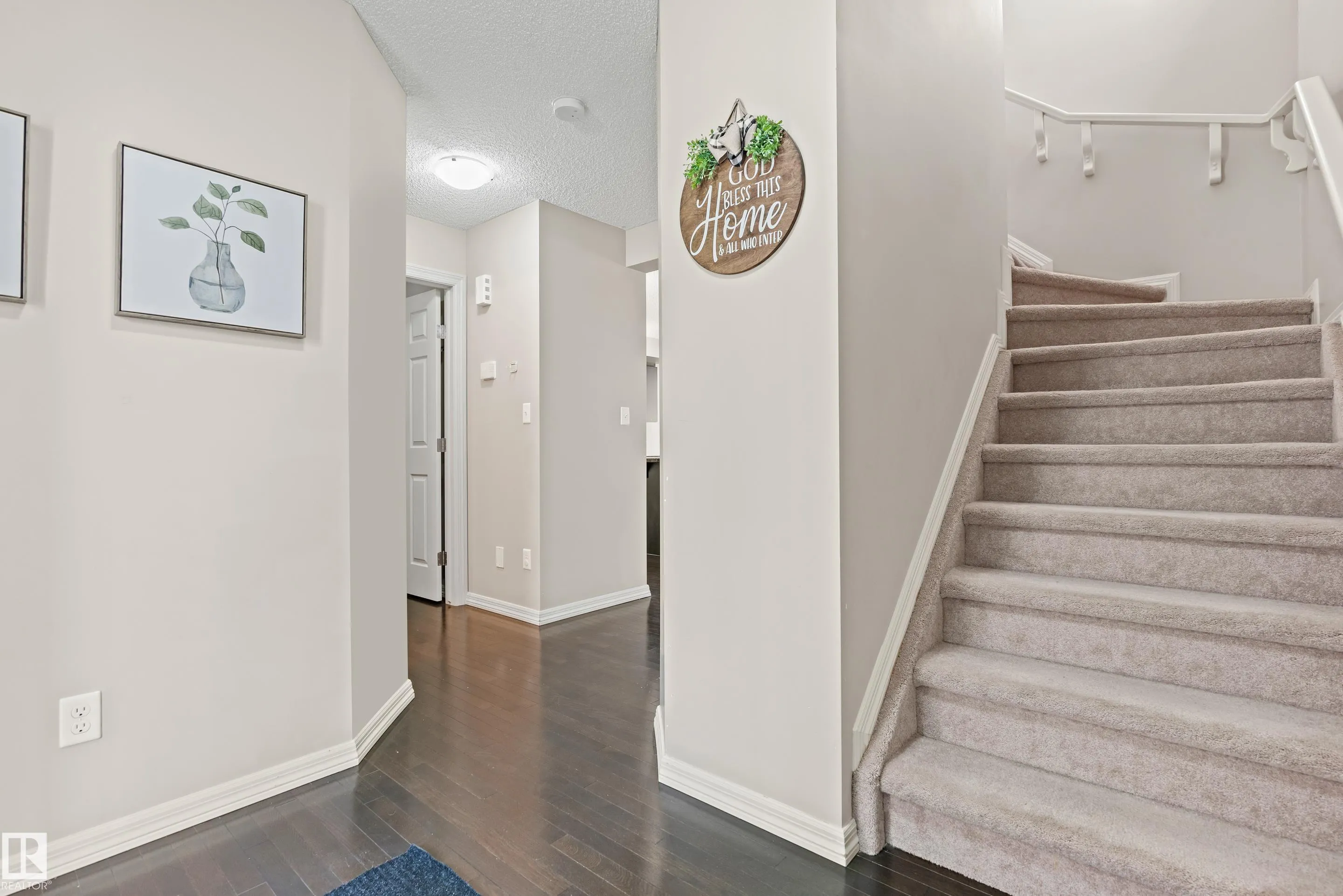 1301 CUNNINGHAM Drive