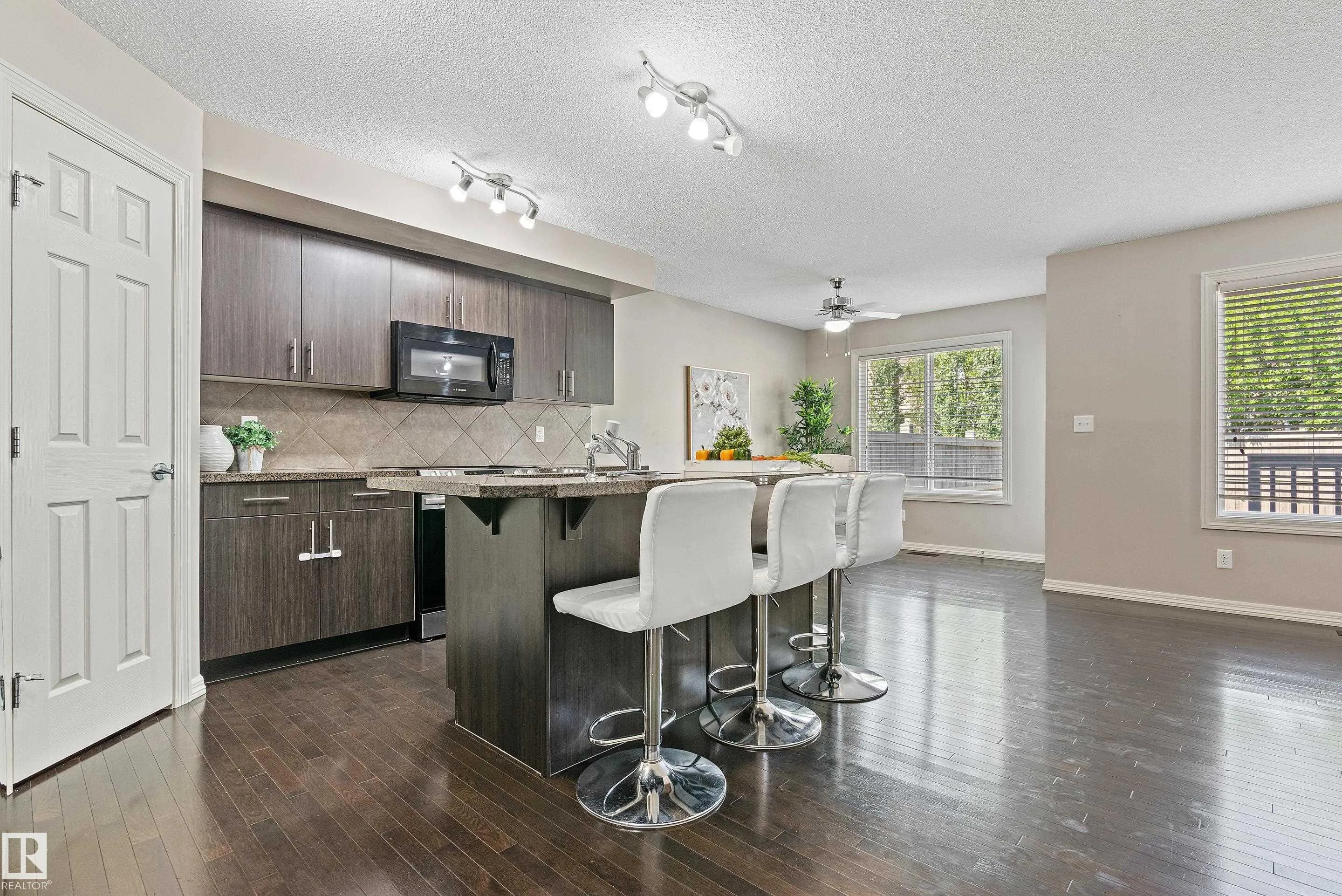1301 CUNNINGHAM Drive