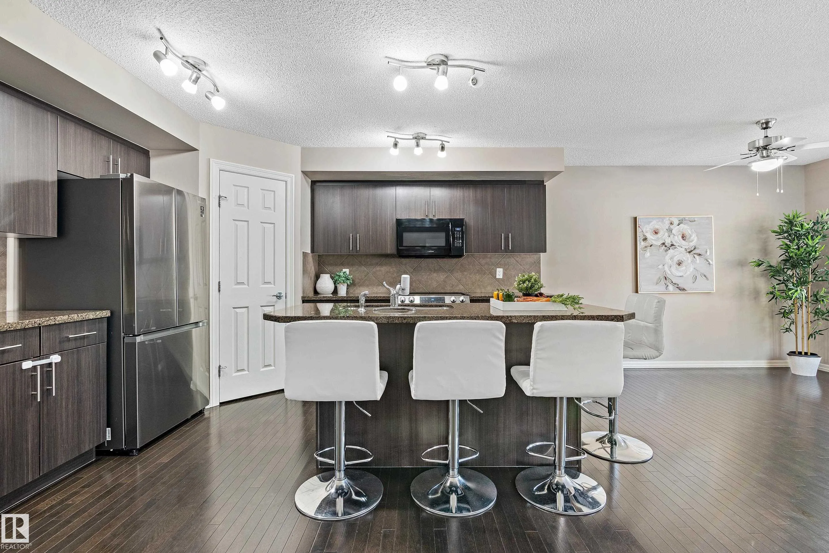 1301 CUNNINGHAM Drive