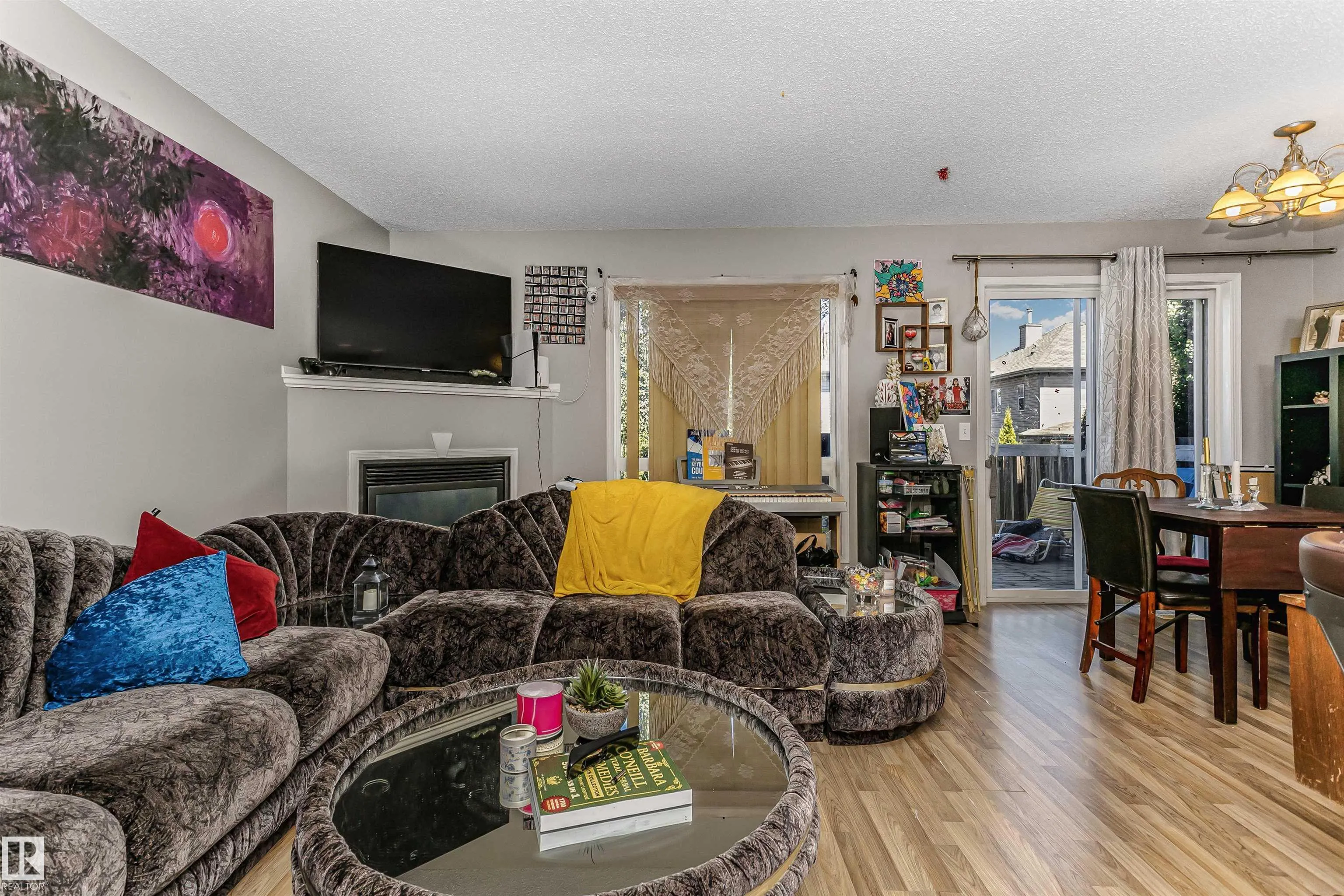 48 VENICE Boulevard