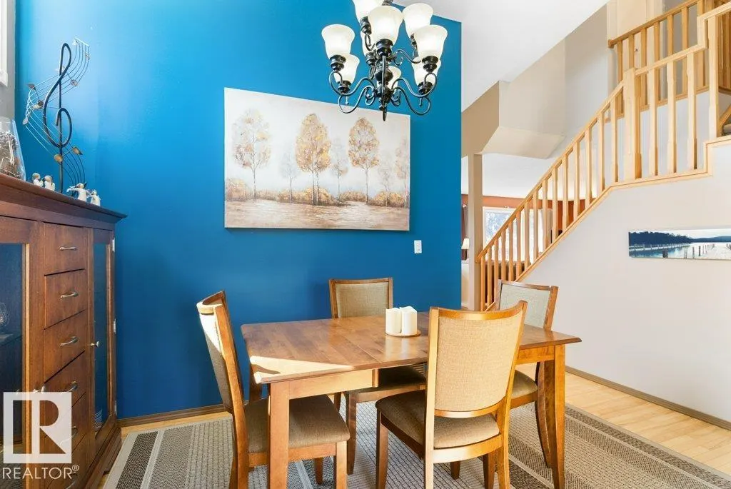 47 LILAC Crescent