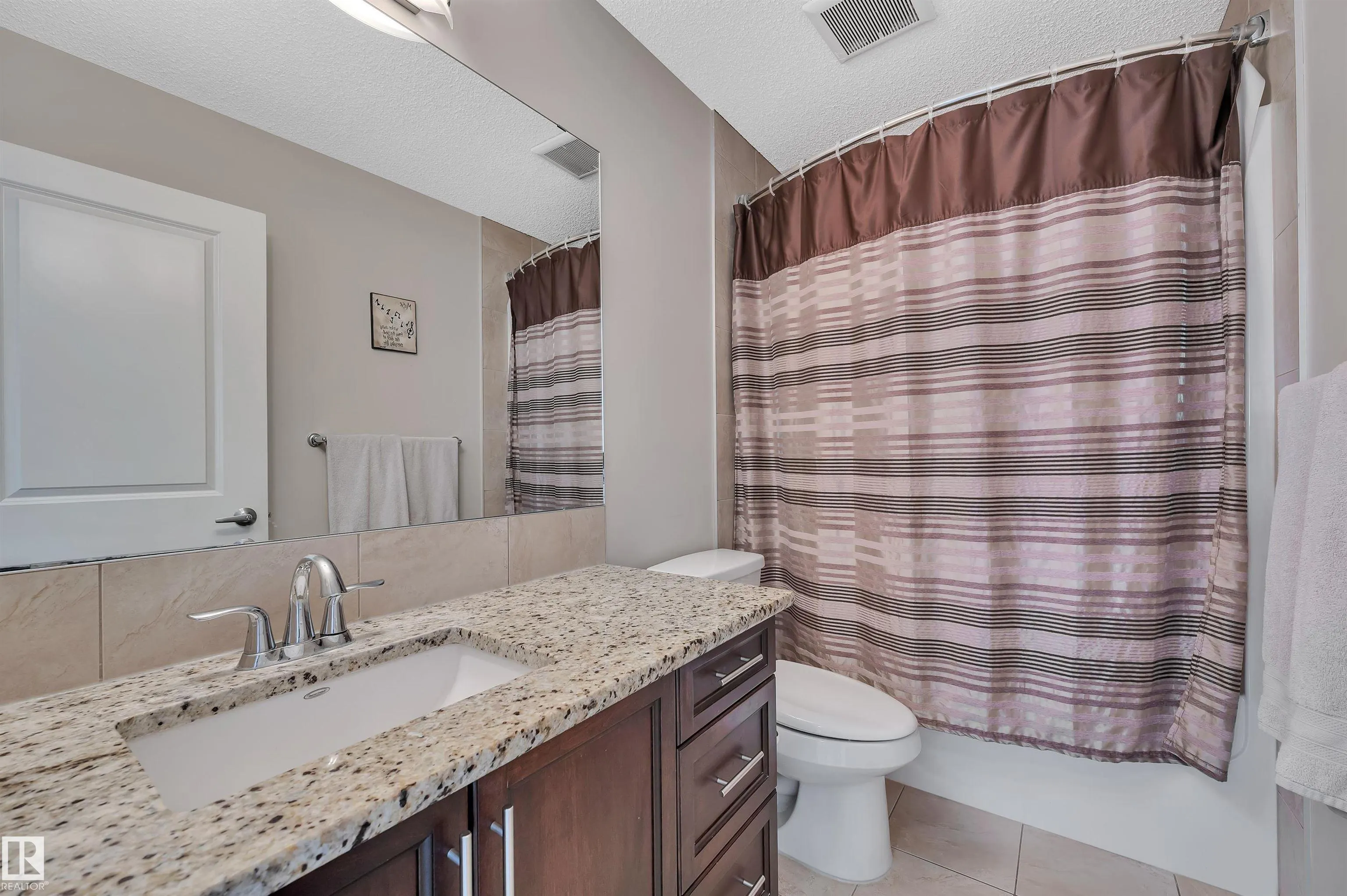 1241 SECORD LANDING Landing