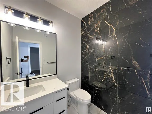 162 EDGEWATER Circle