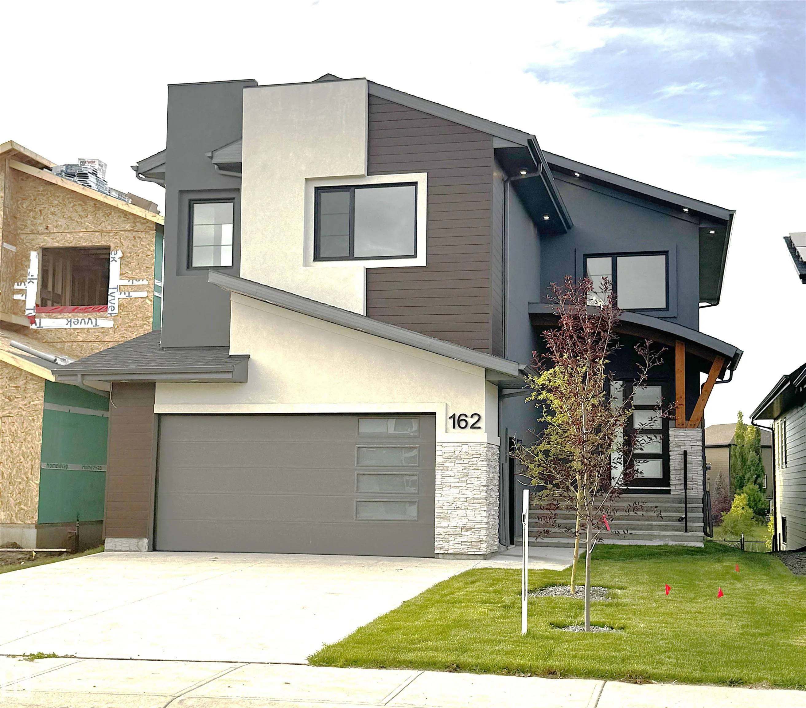 162 EDGEWATER Circle