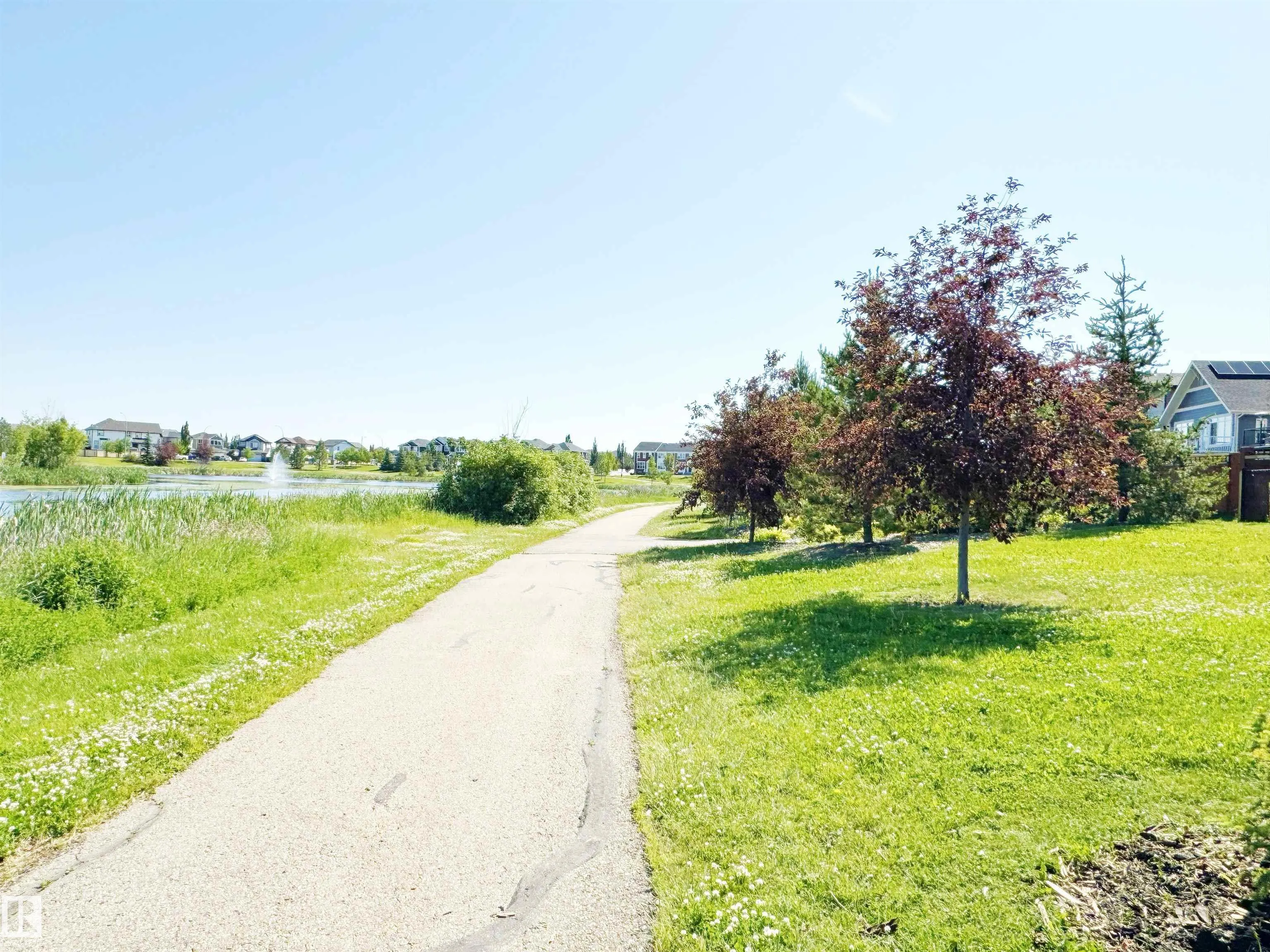 162 EDGEWATER Circle