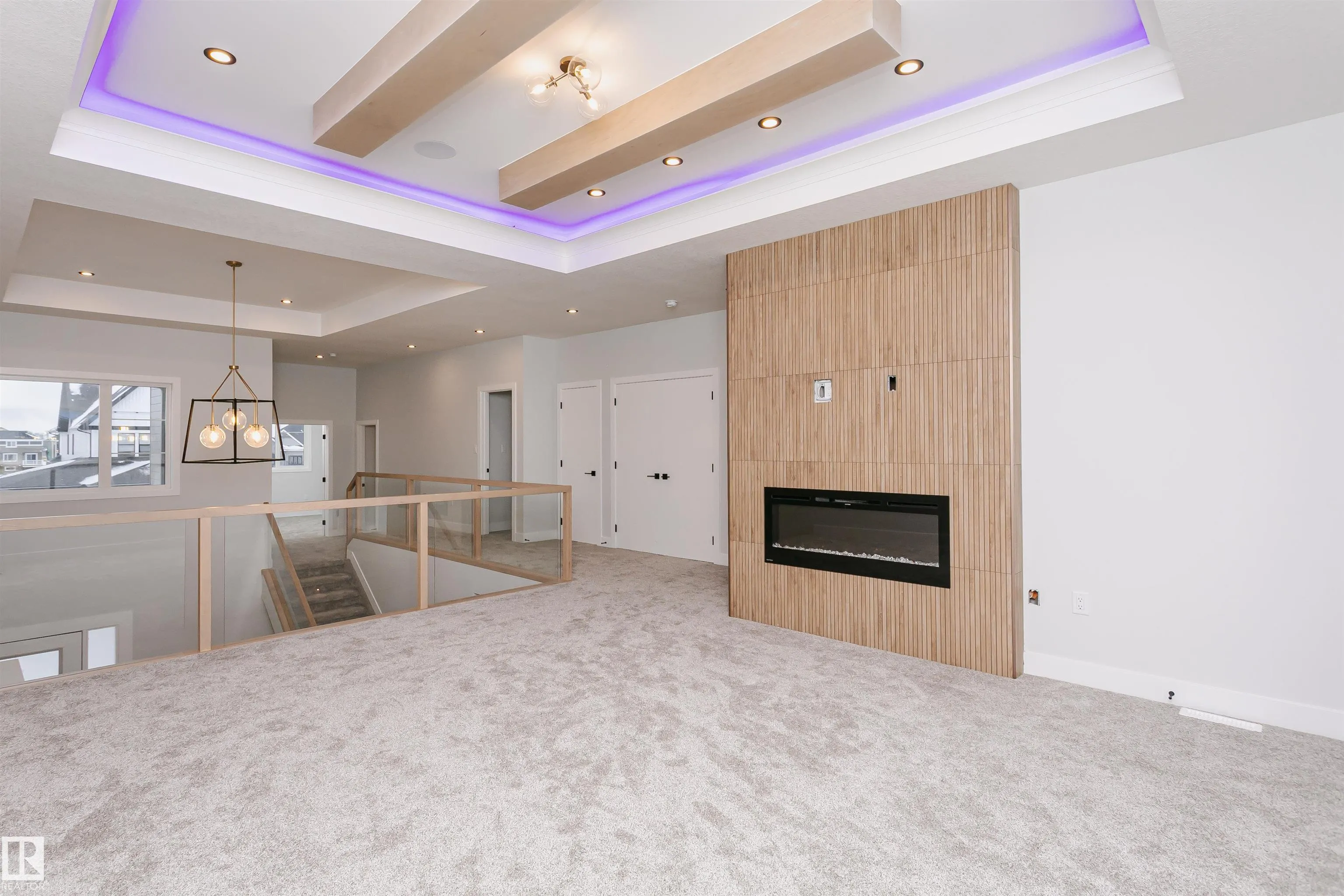 162 EDGEWATER Circle