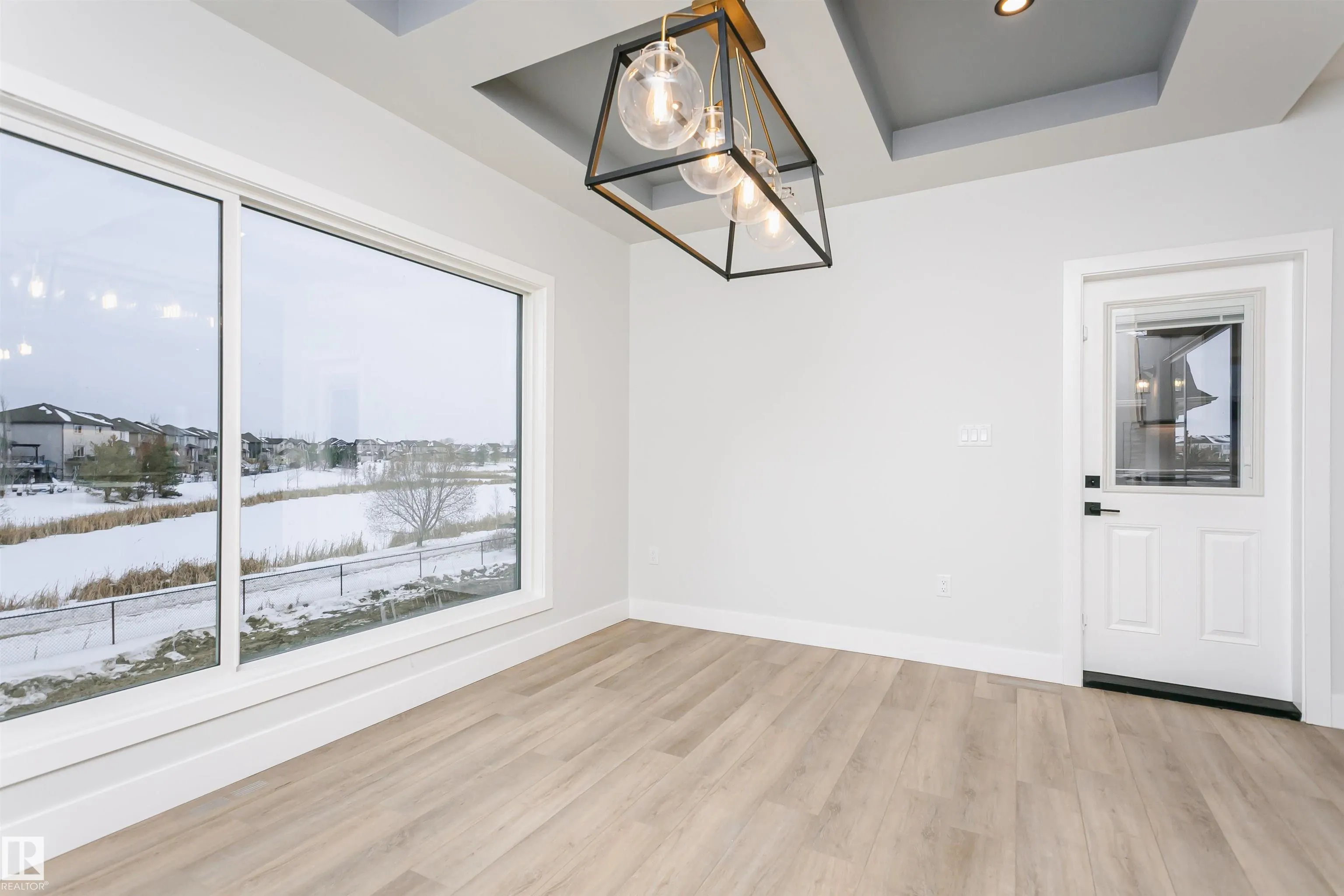 162 EDGEWATER Circle