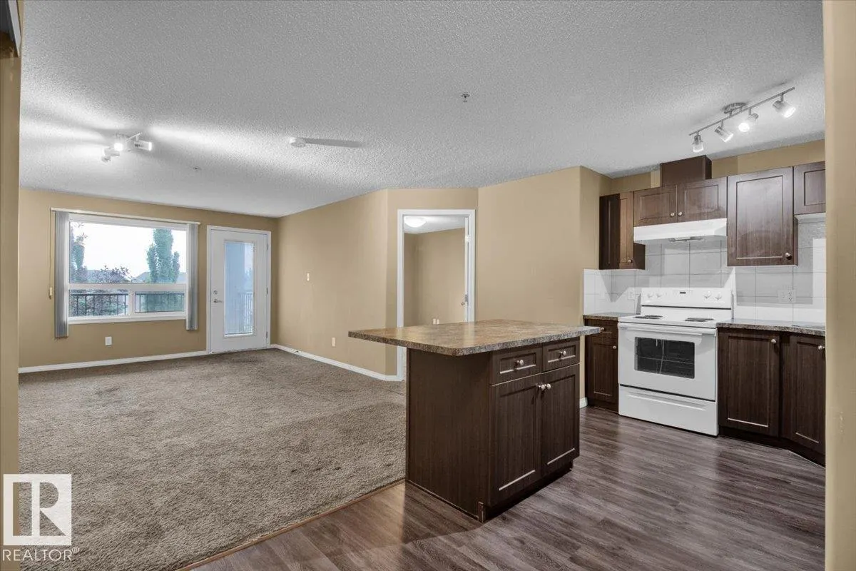 1520 Hammond Gate