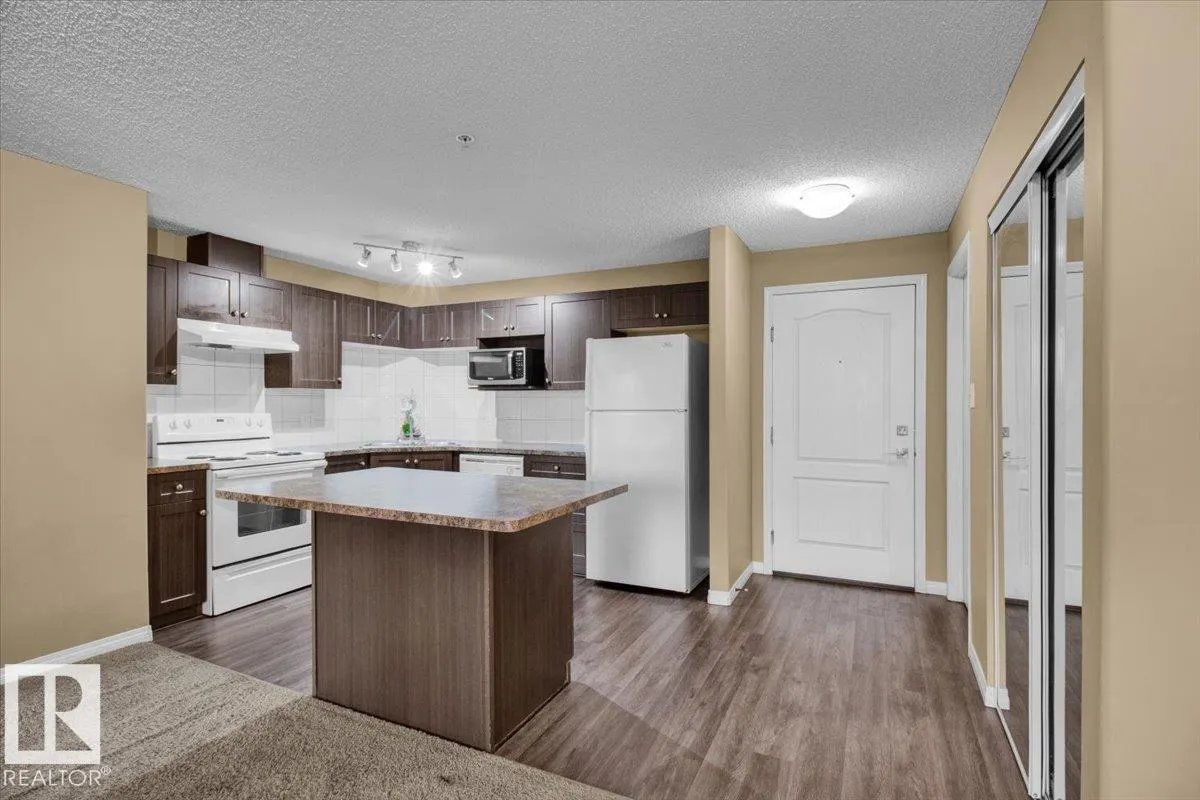 1520 Hammond Gate