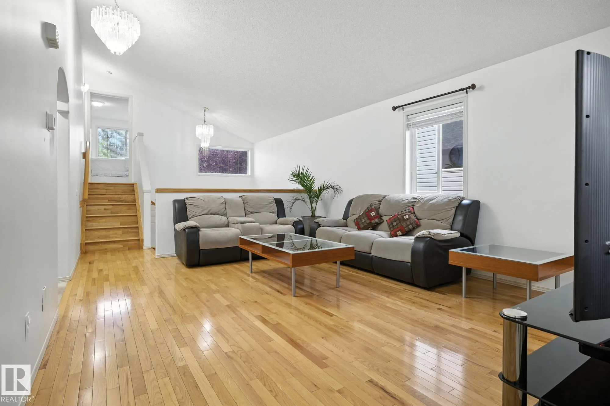 30 ELDORADO Drive