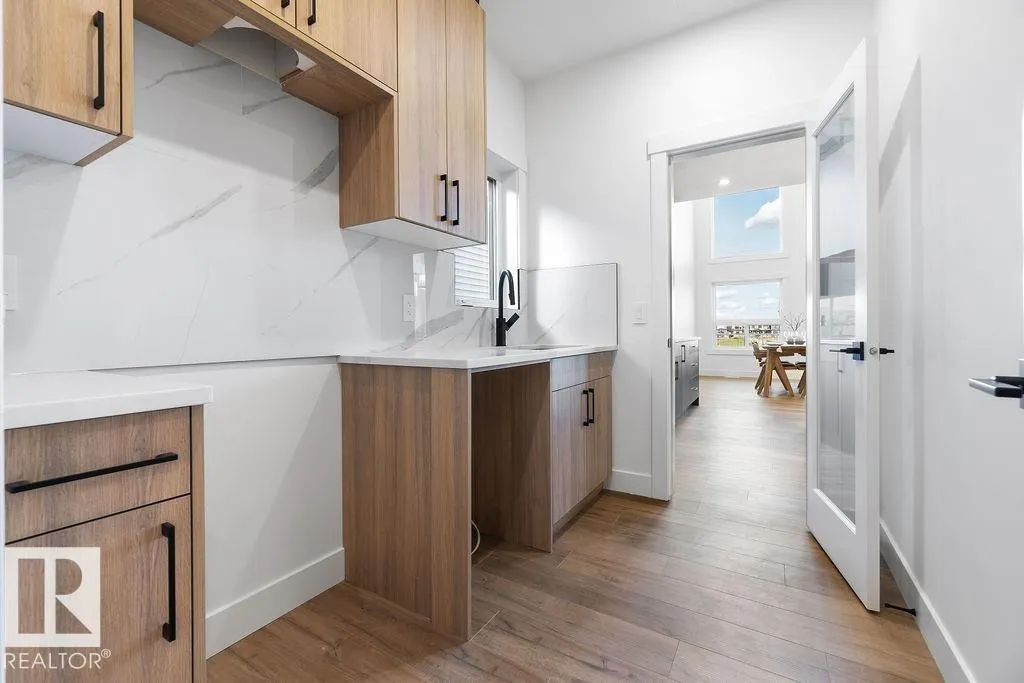 222 Linden Loop