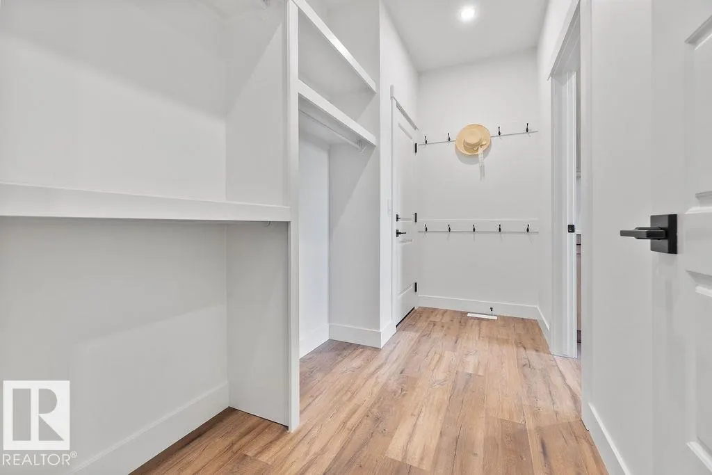 222 Linden Loop