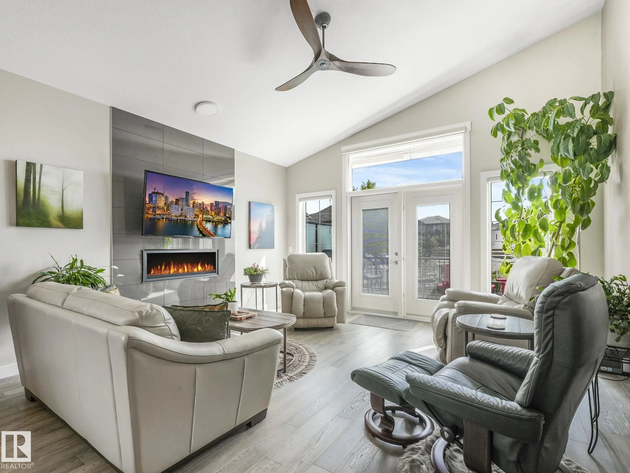 3090 CAMERON HEIGHTS Way