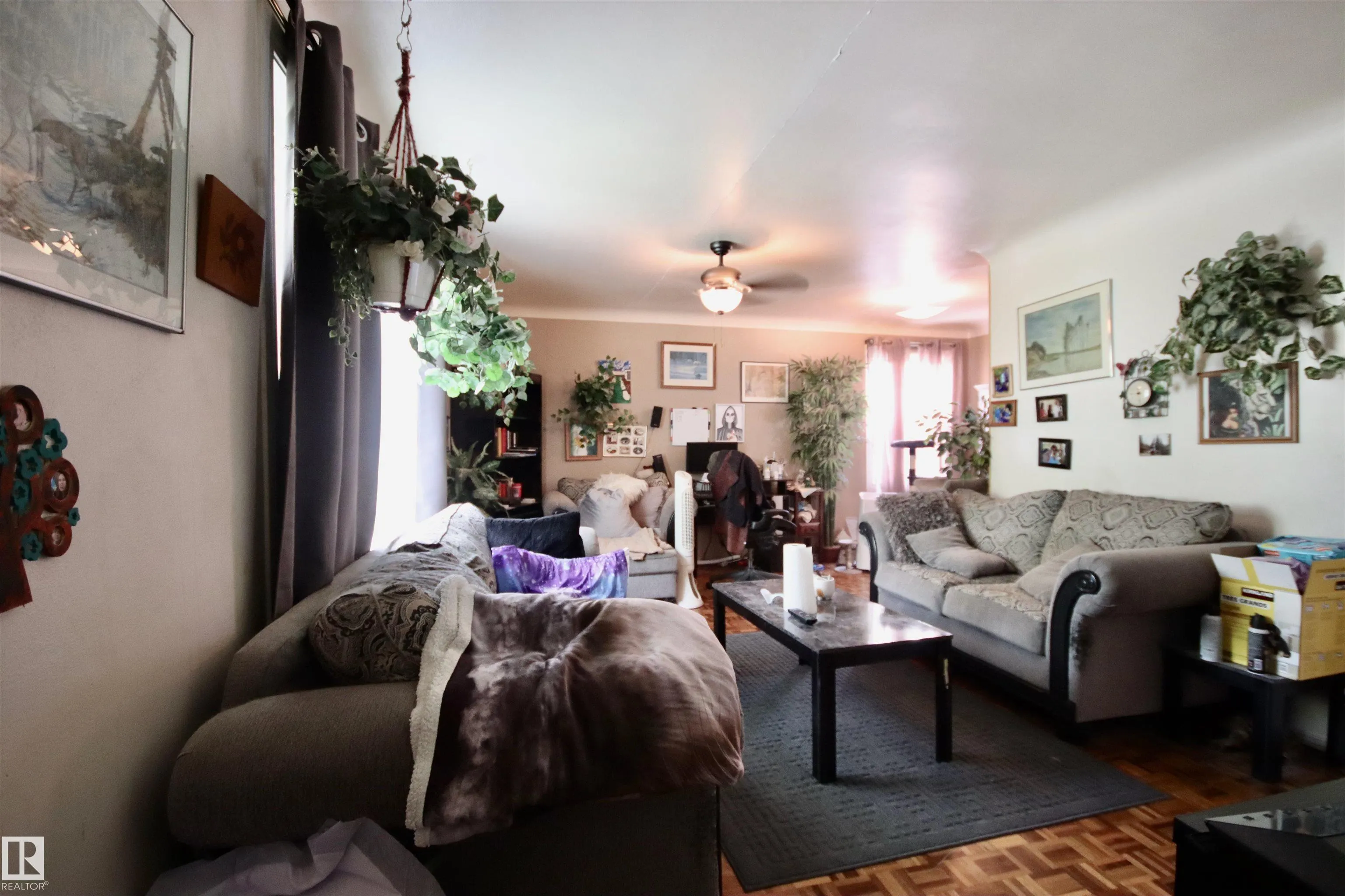 8626 77 Street