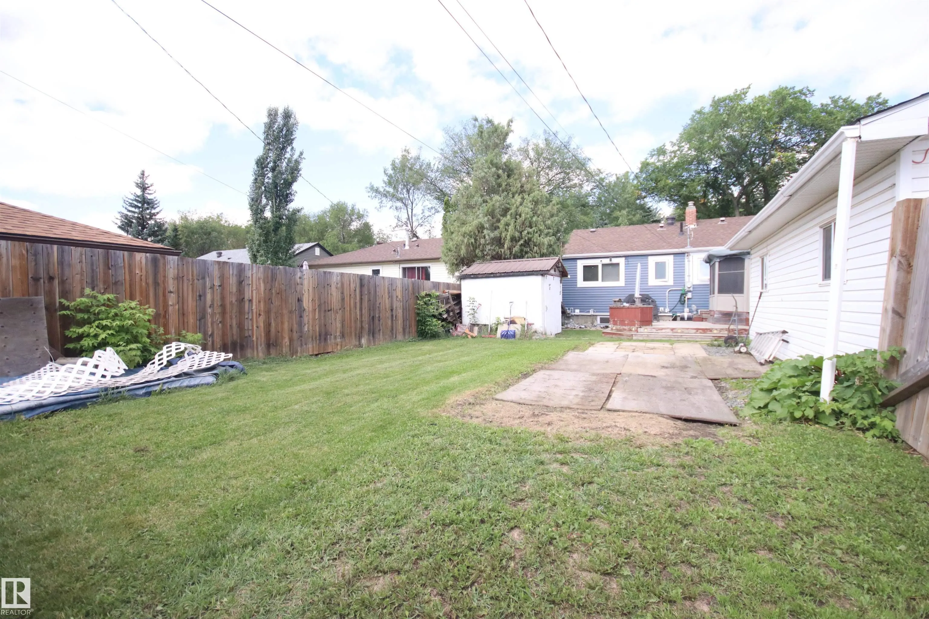 8626 77 Street