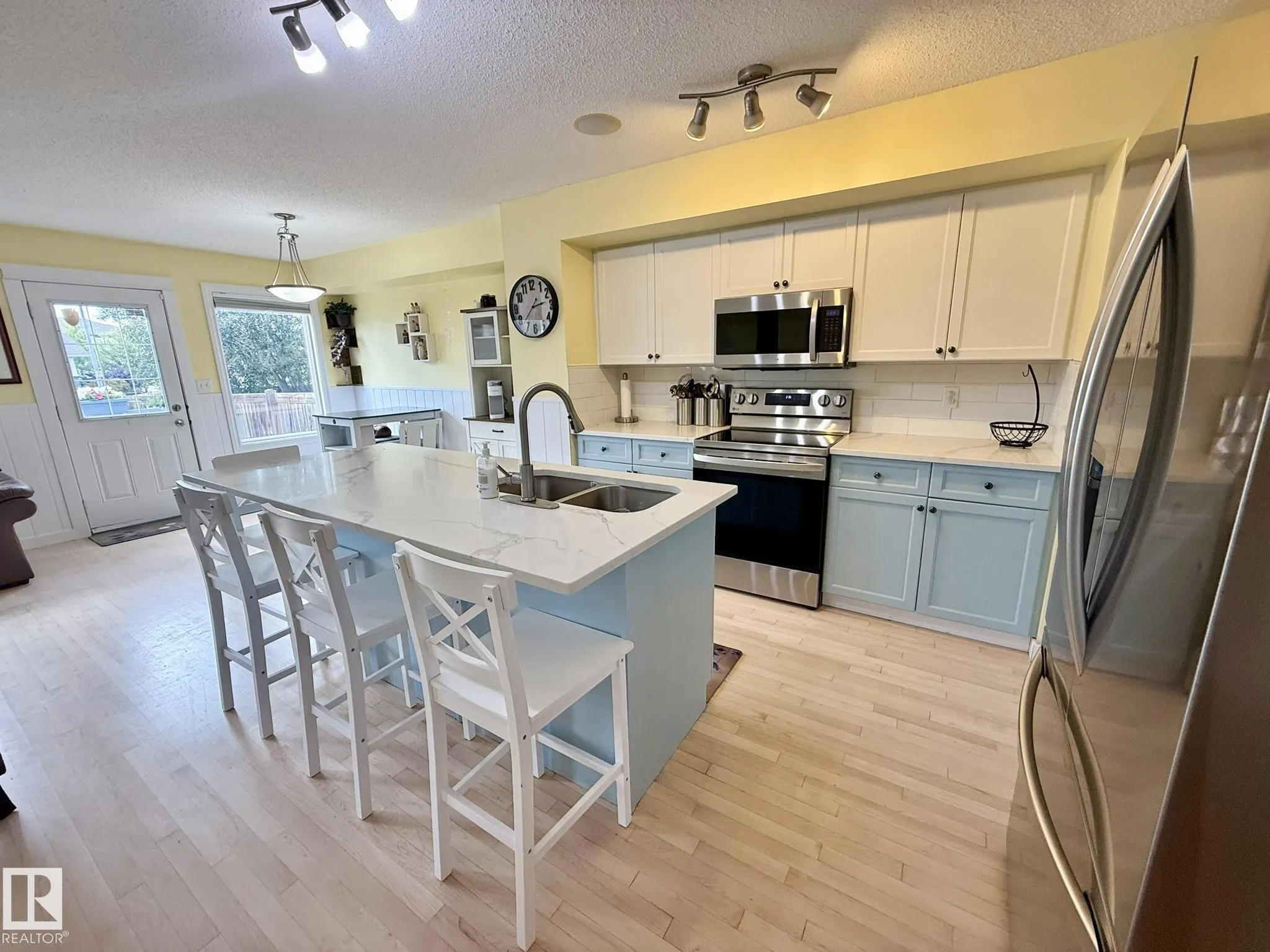 3 Hartwick Court