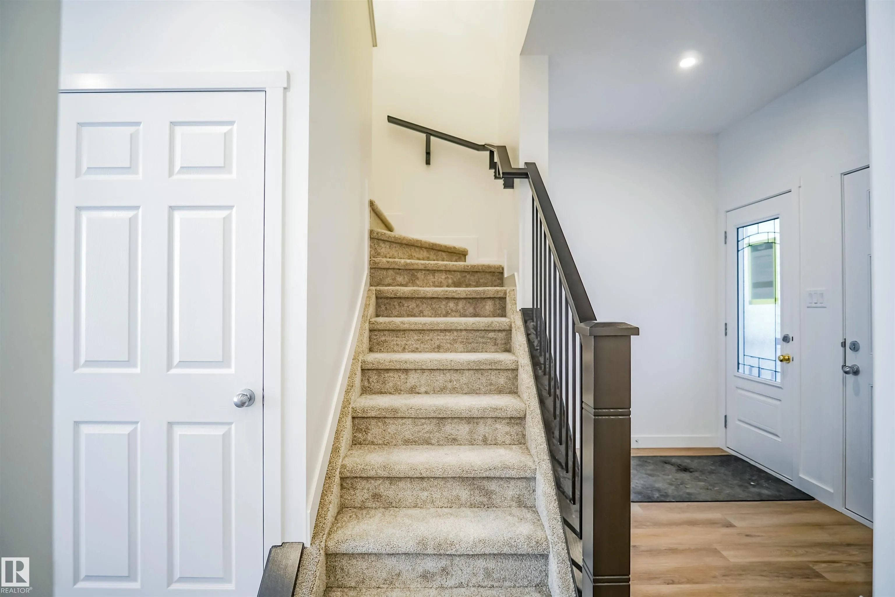 1724 WESTERRA Wynd