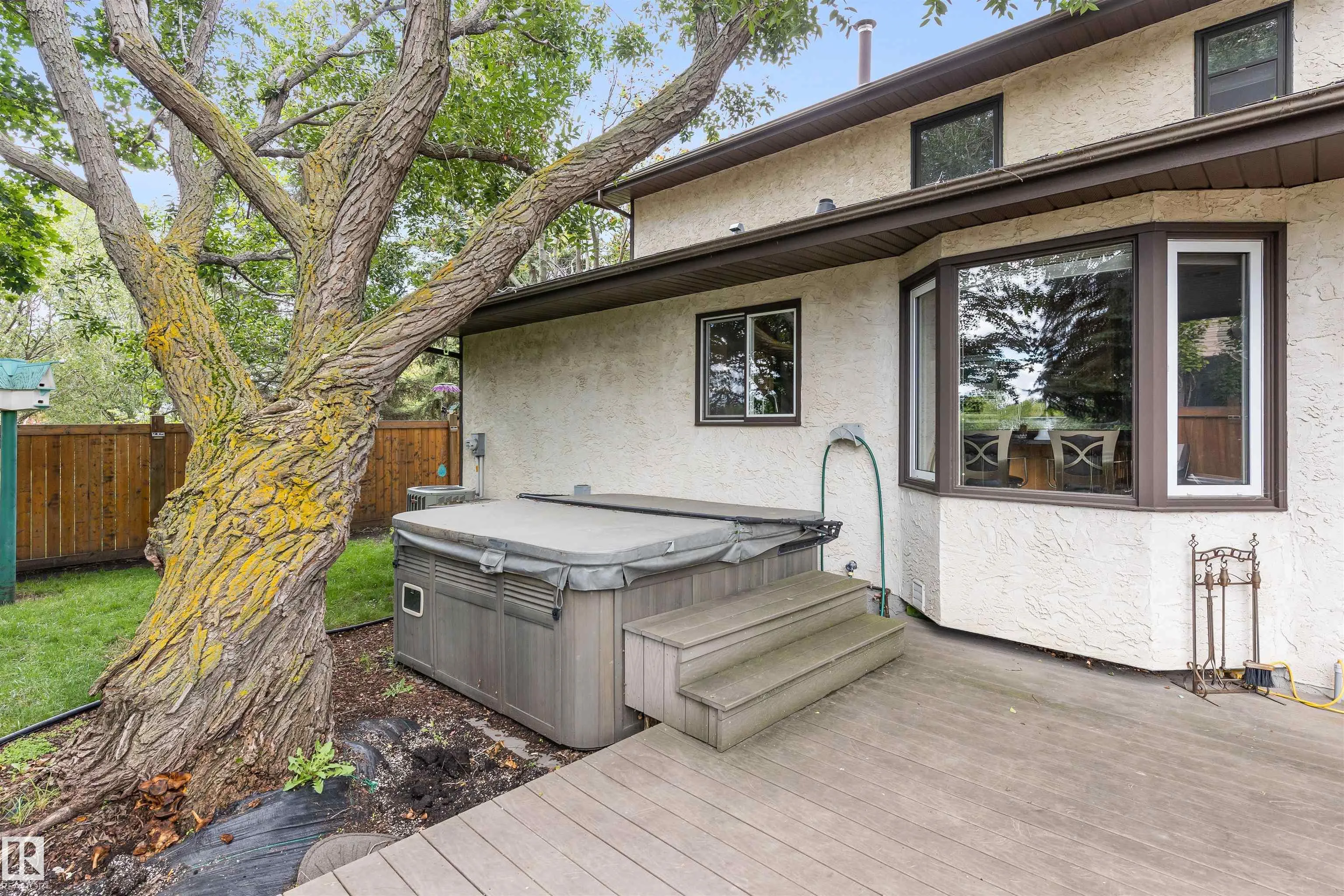 81 LANGHOLM Drive