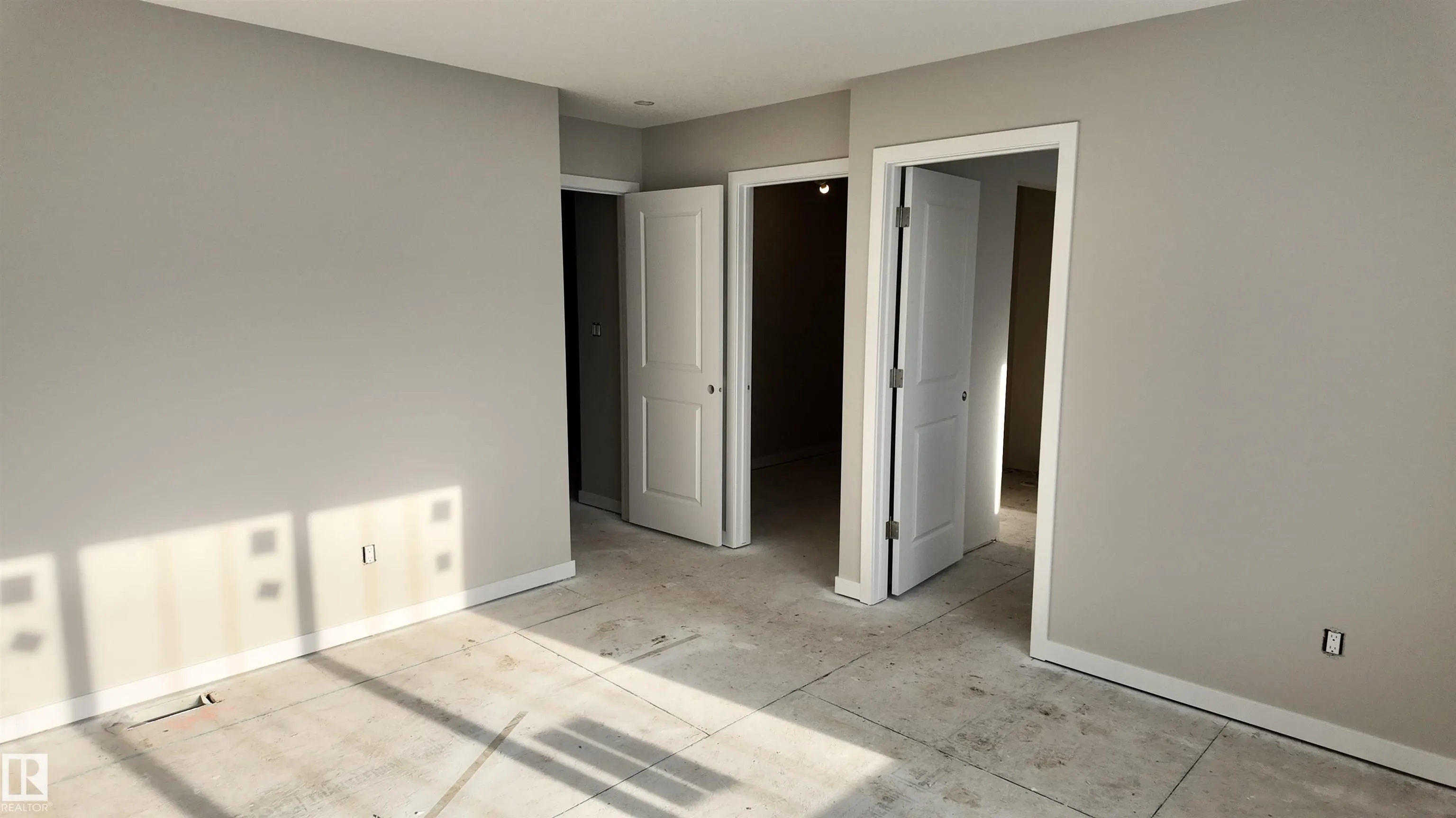 9102 Elves Loop