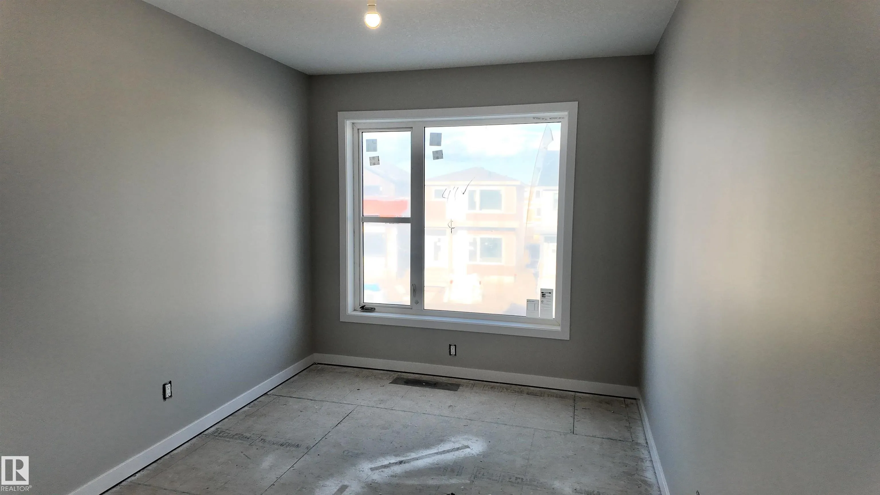 9102 Elves Loop