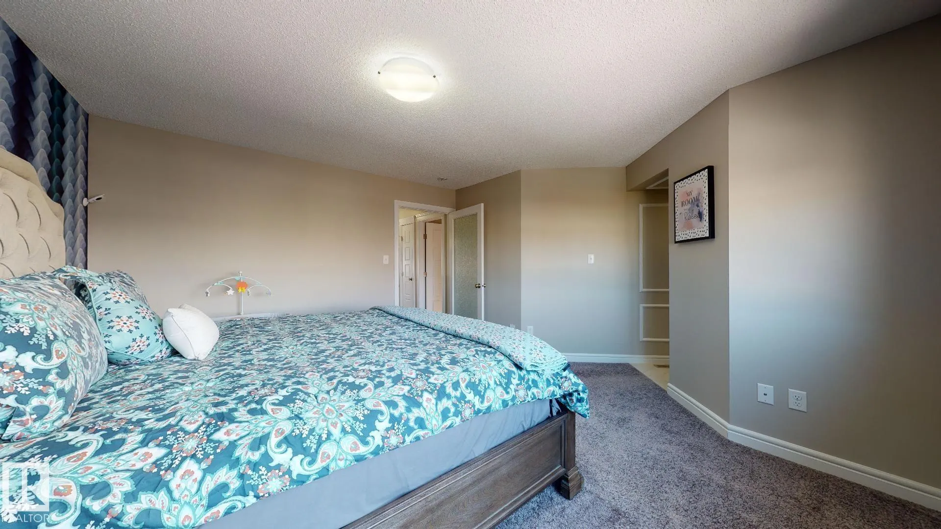 8716 CARSON Way