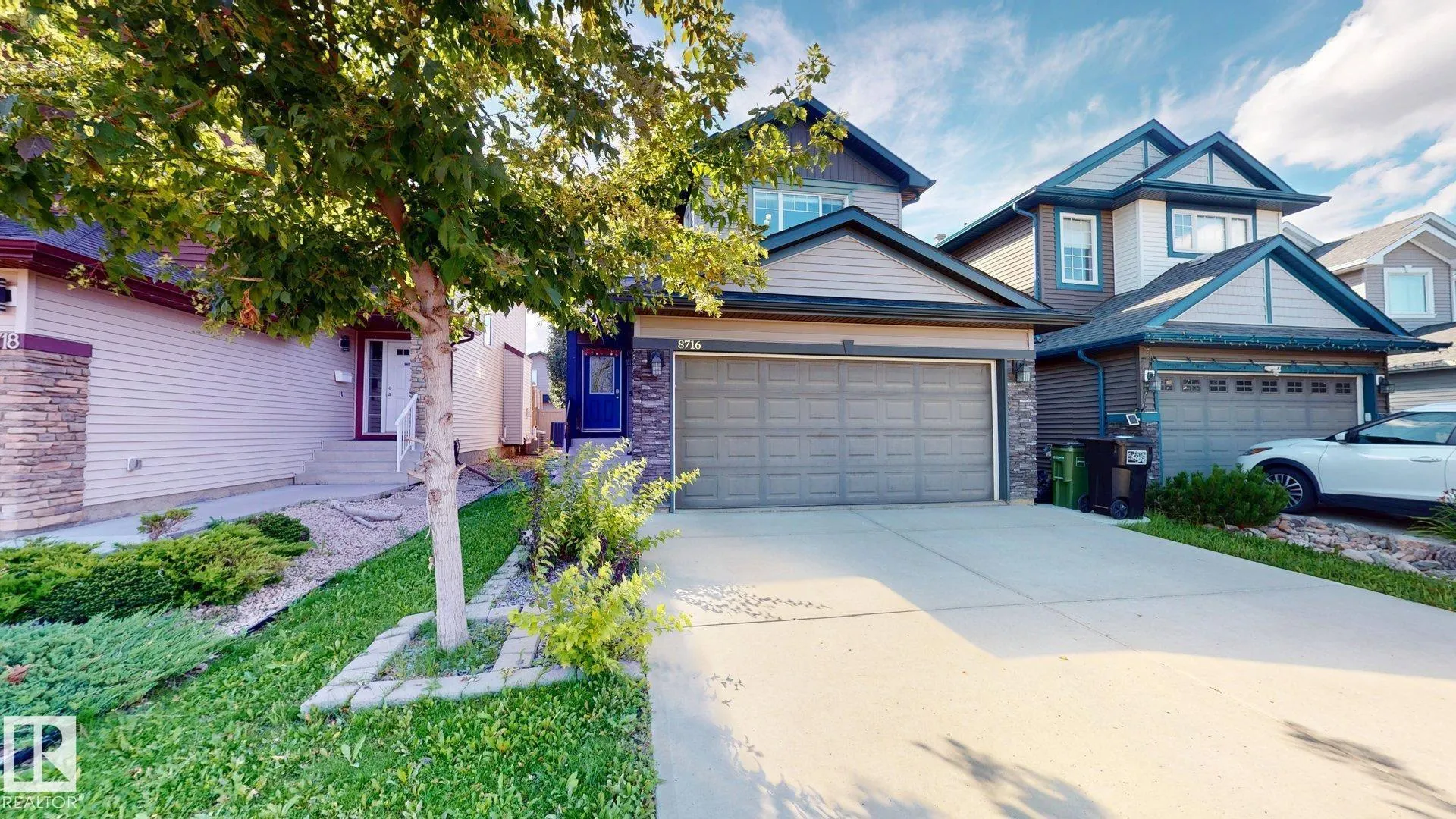 8716 CARSON Way