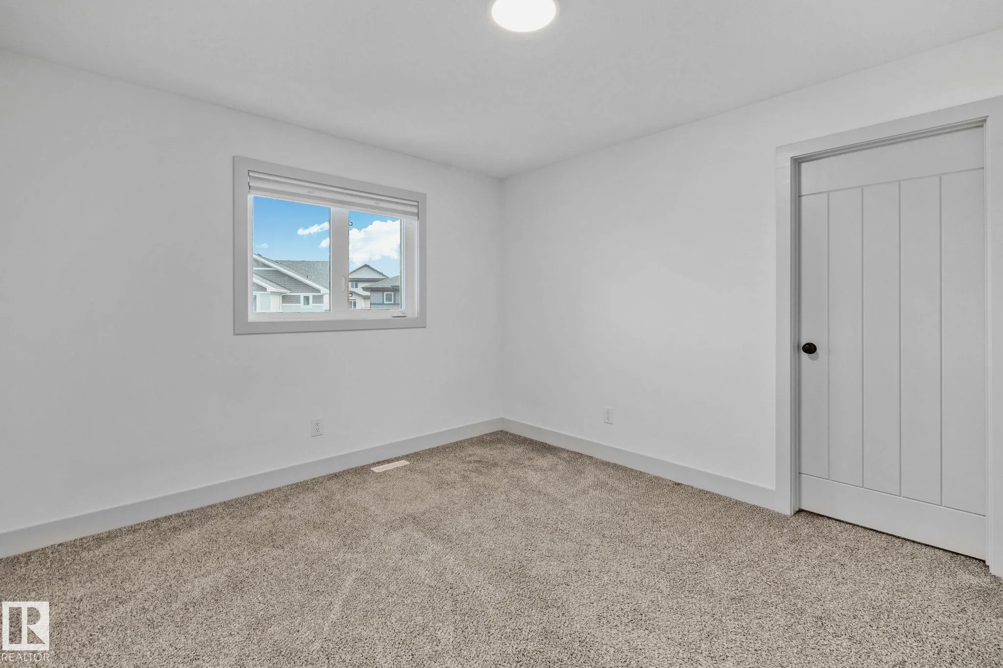 69 SPRUCE GARDENS Crescent